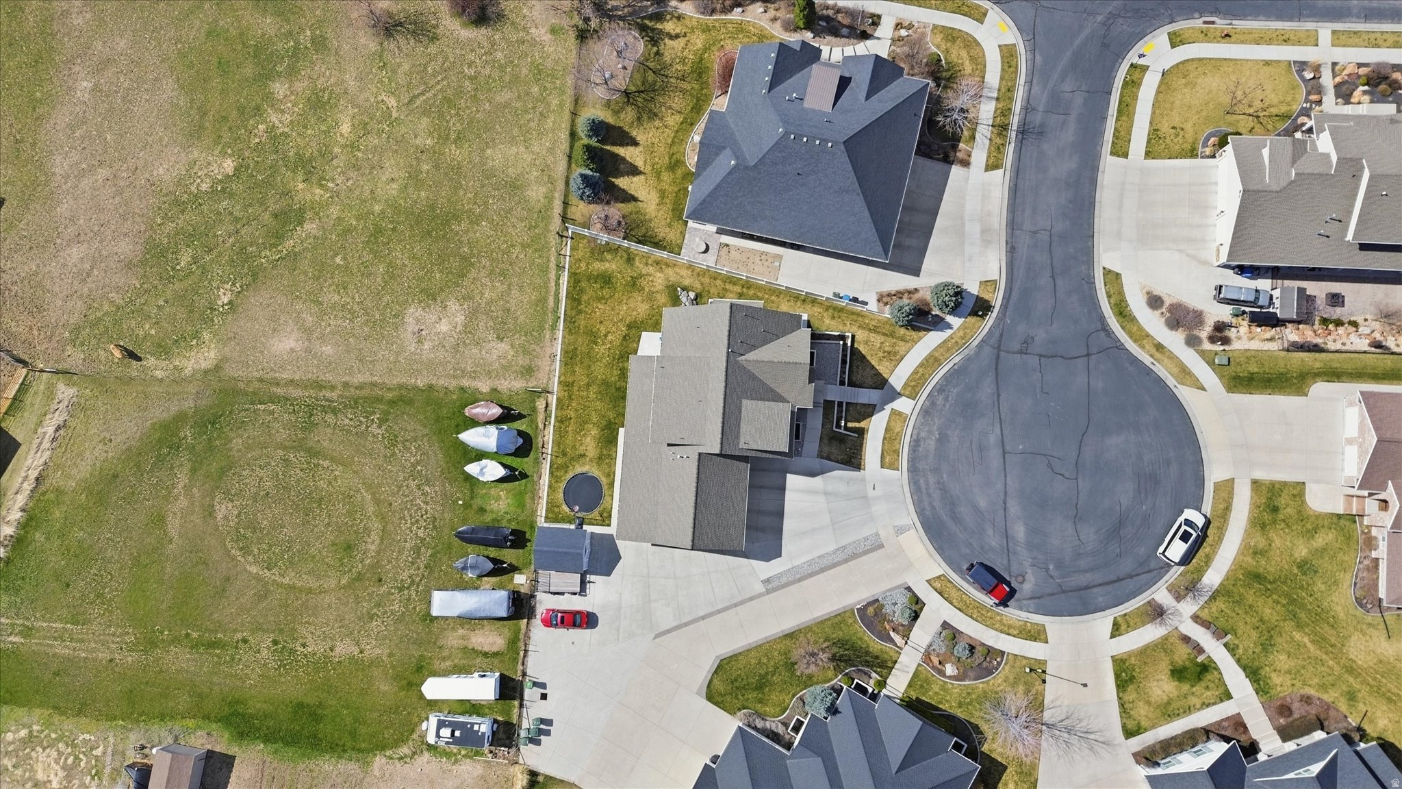 HAMPSHIRE ESTATES - Residential