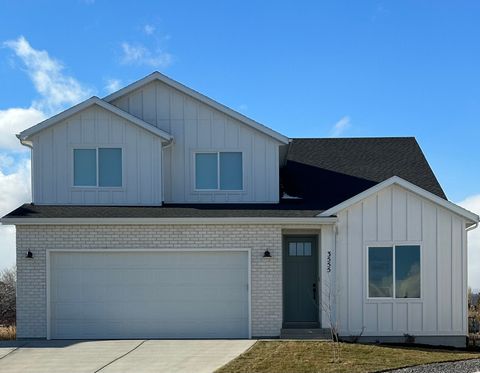 Photo of 5410 N LINDBERGH LANE LN #525, Eagle Mountain, UT 84005 (MLS # 2126519)