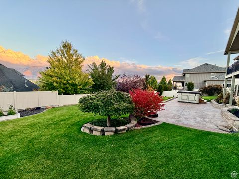 Tiny photo for 9121 S HIDDEN PEAK DR W, West Jordan, UT 84088 (MLS # 2117109)