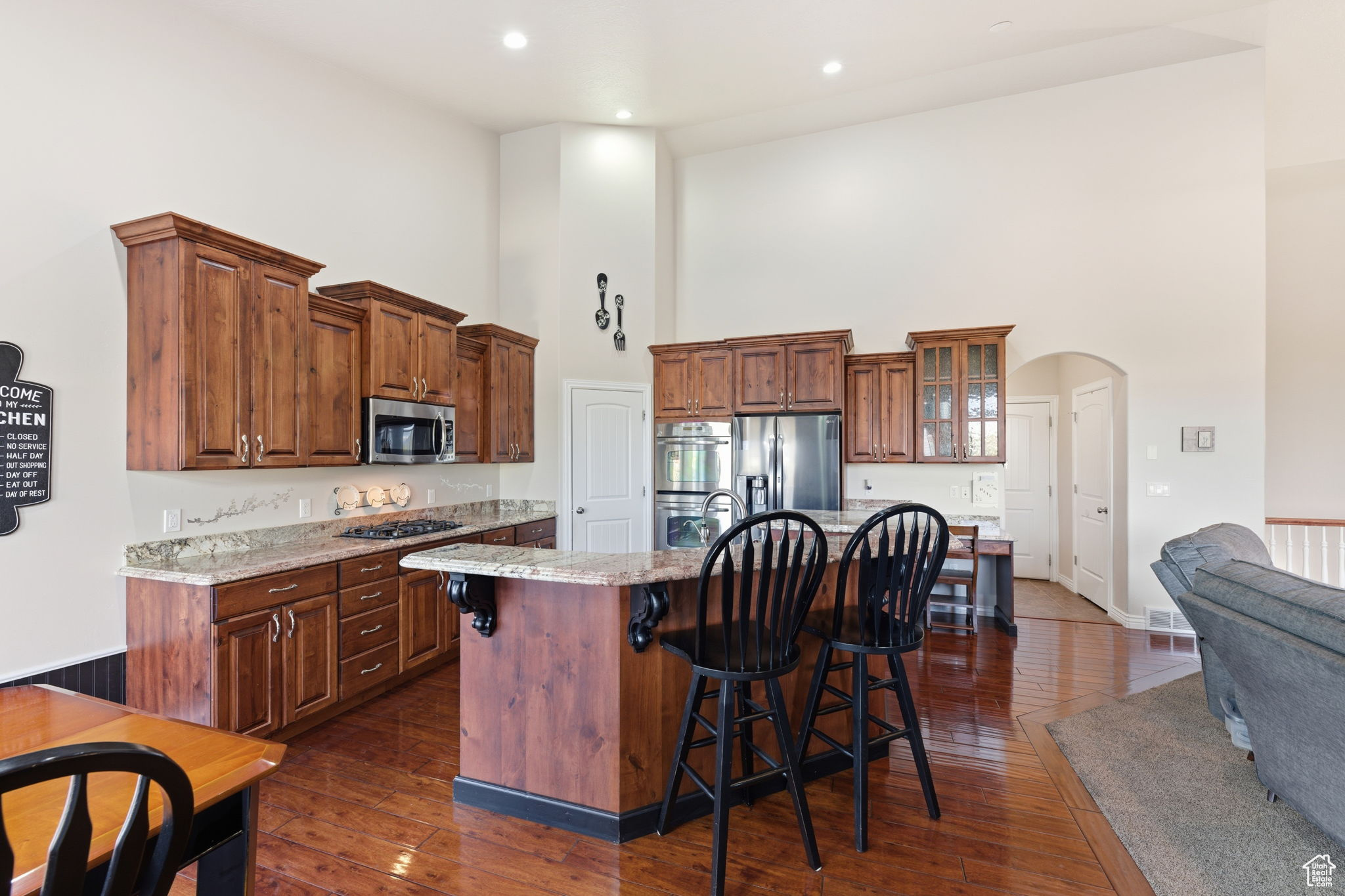 RIVER OAK - Residential