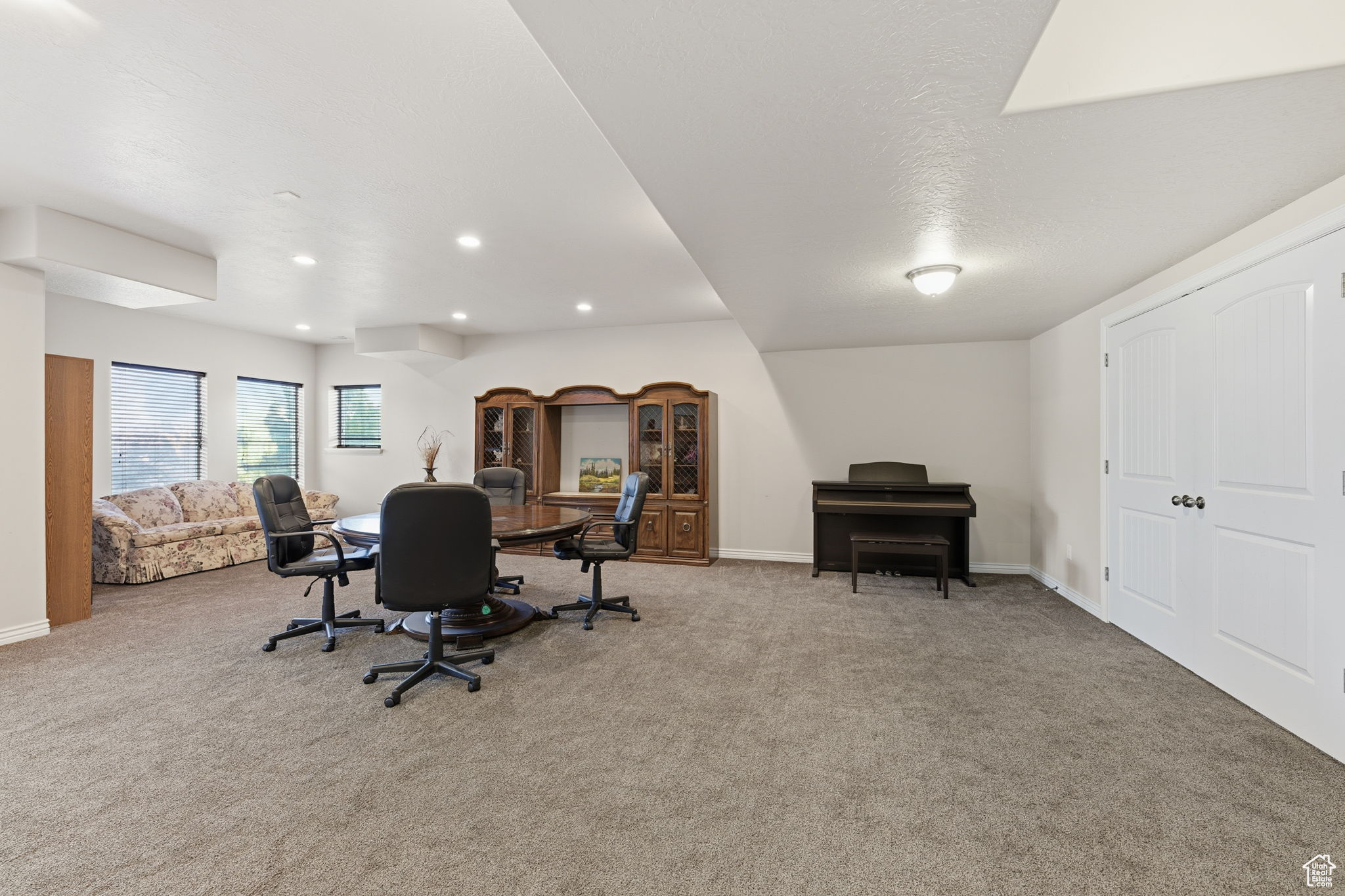 RIVER OAK - Residential