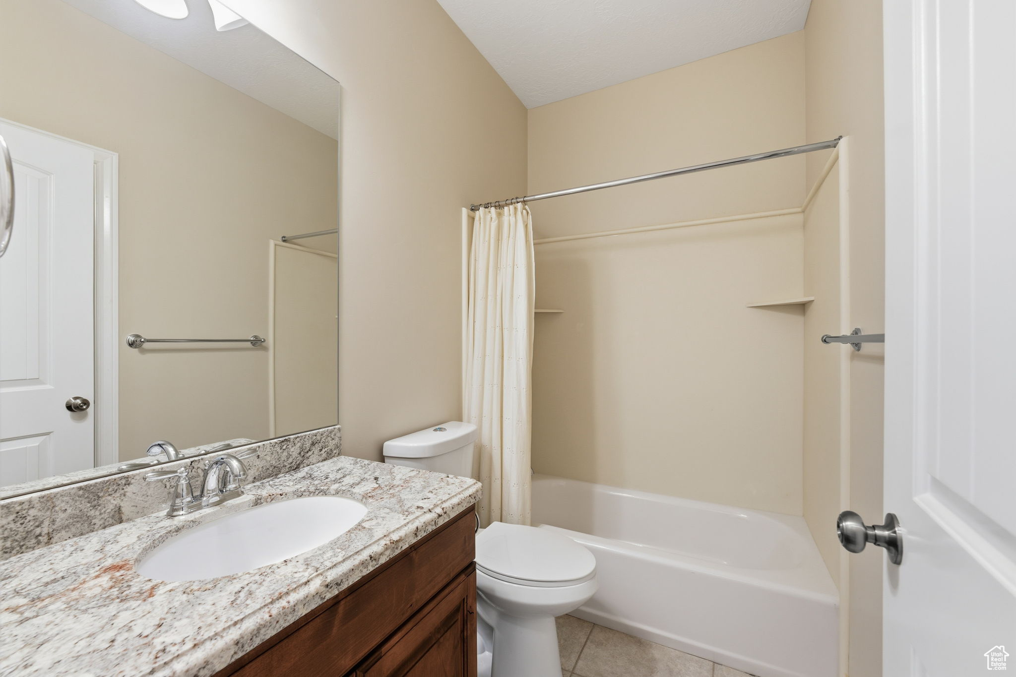 RIVER OAK - Residential