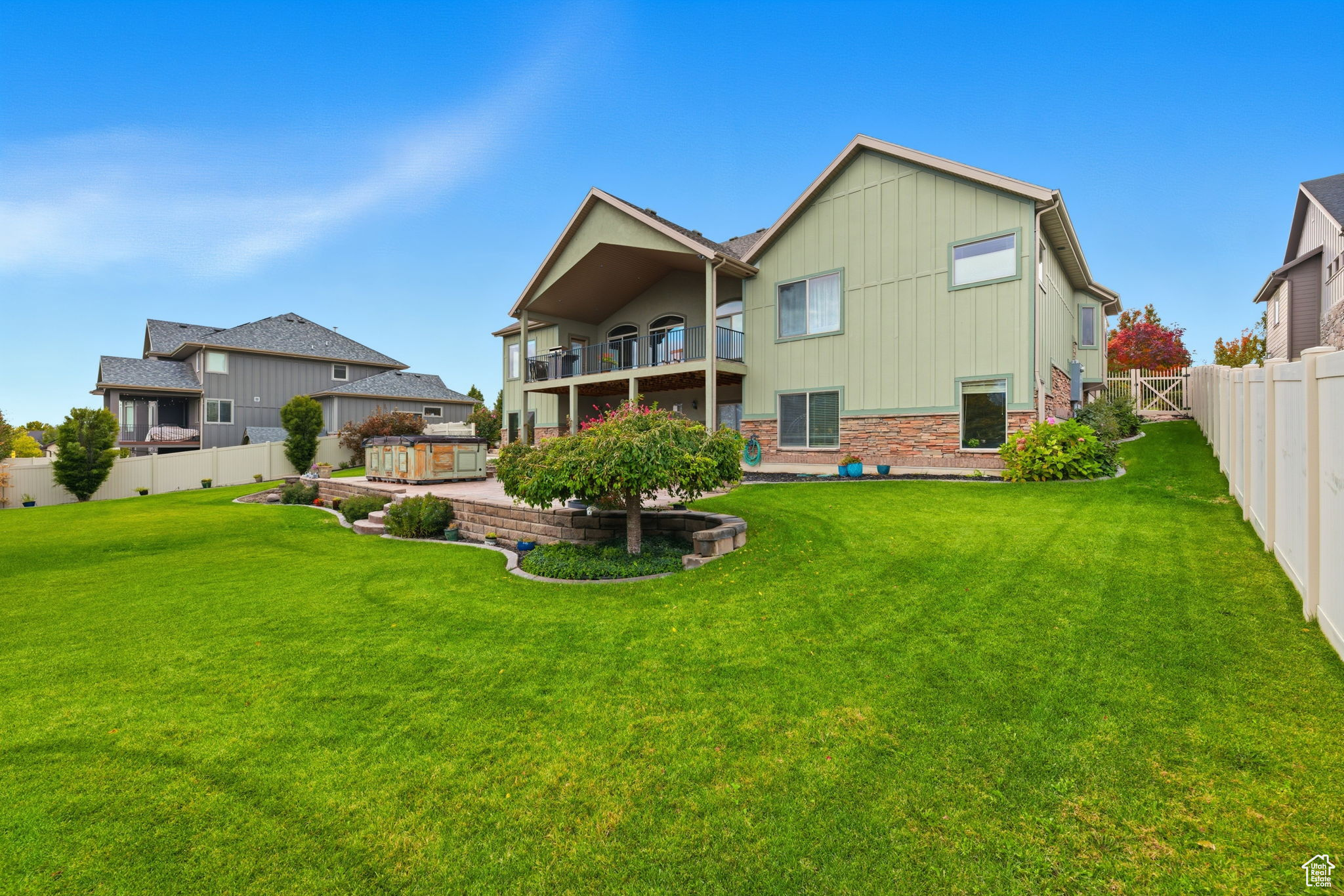 RIVER OAK - Residential