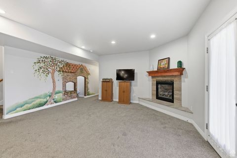 Tiny photo for 9121 S HIDDEN PEAK DR W, West Jordan, UT 84088 (MLS # 2117109)