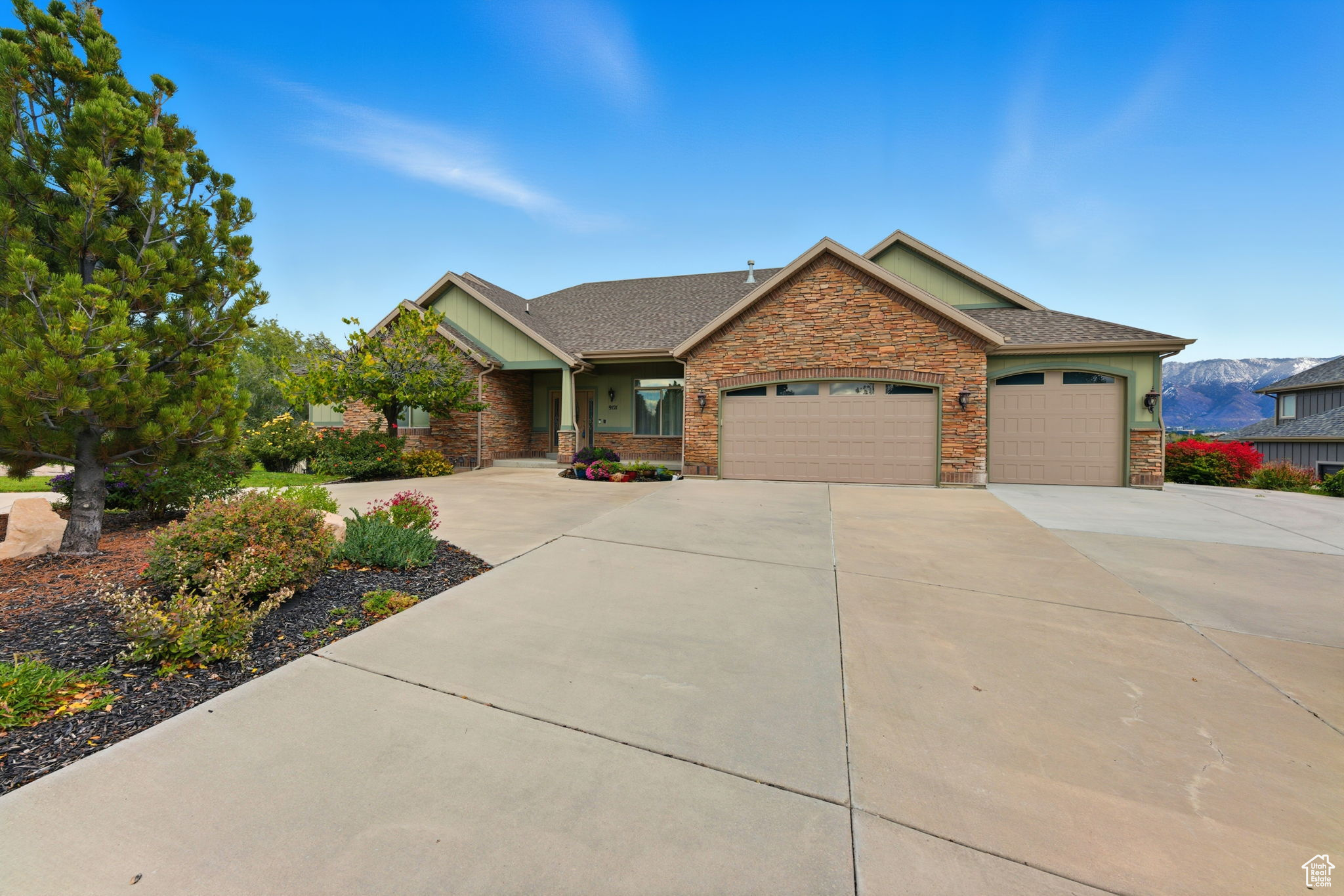 RIVER OAK - Residential