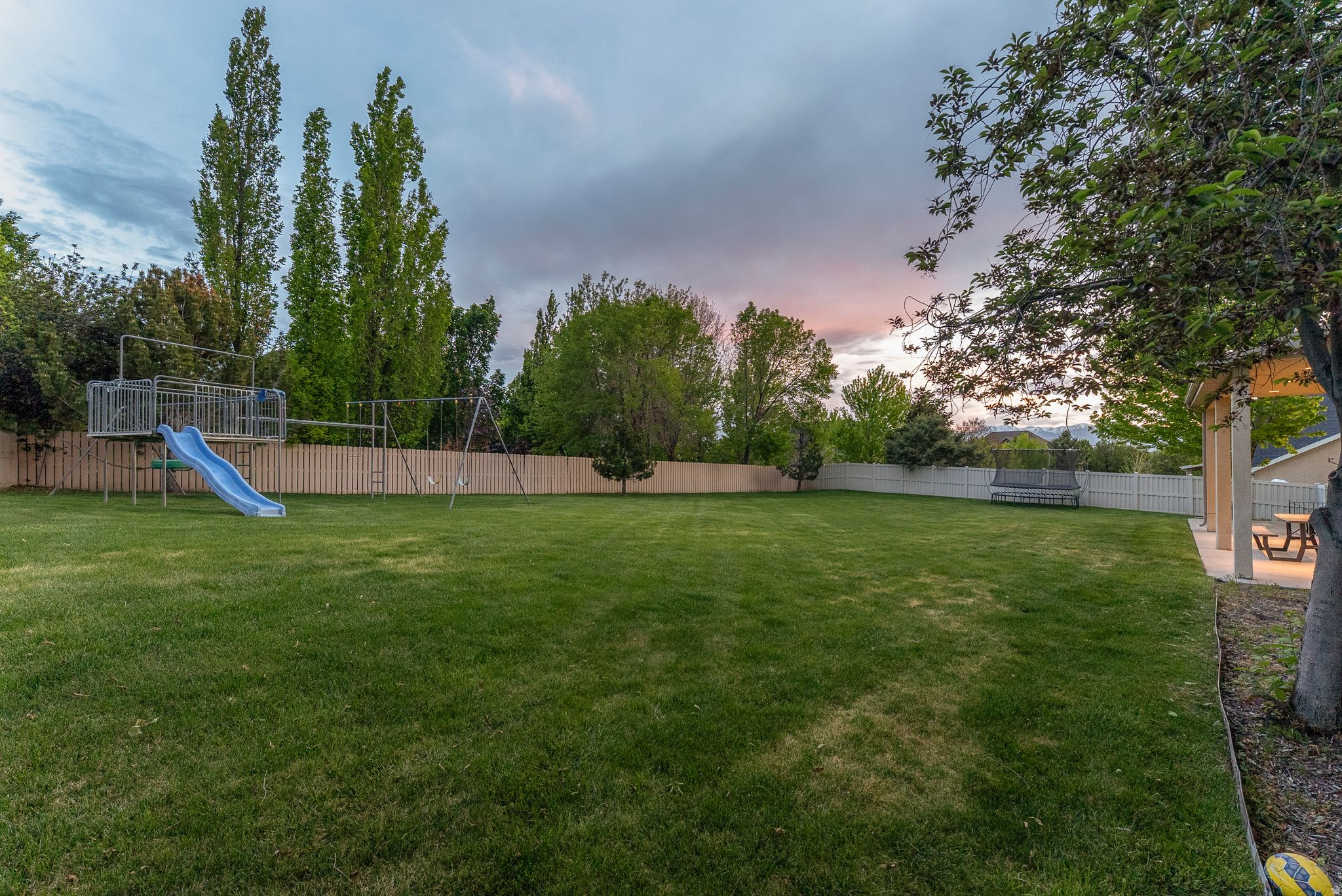 SOMERSET RIDGE - Residential