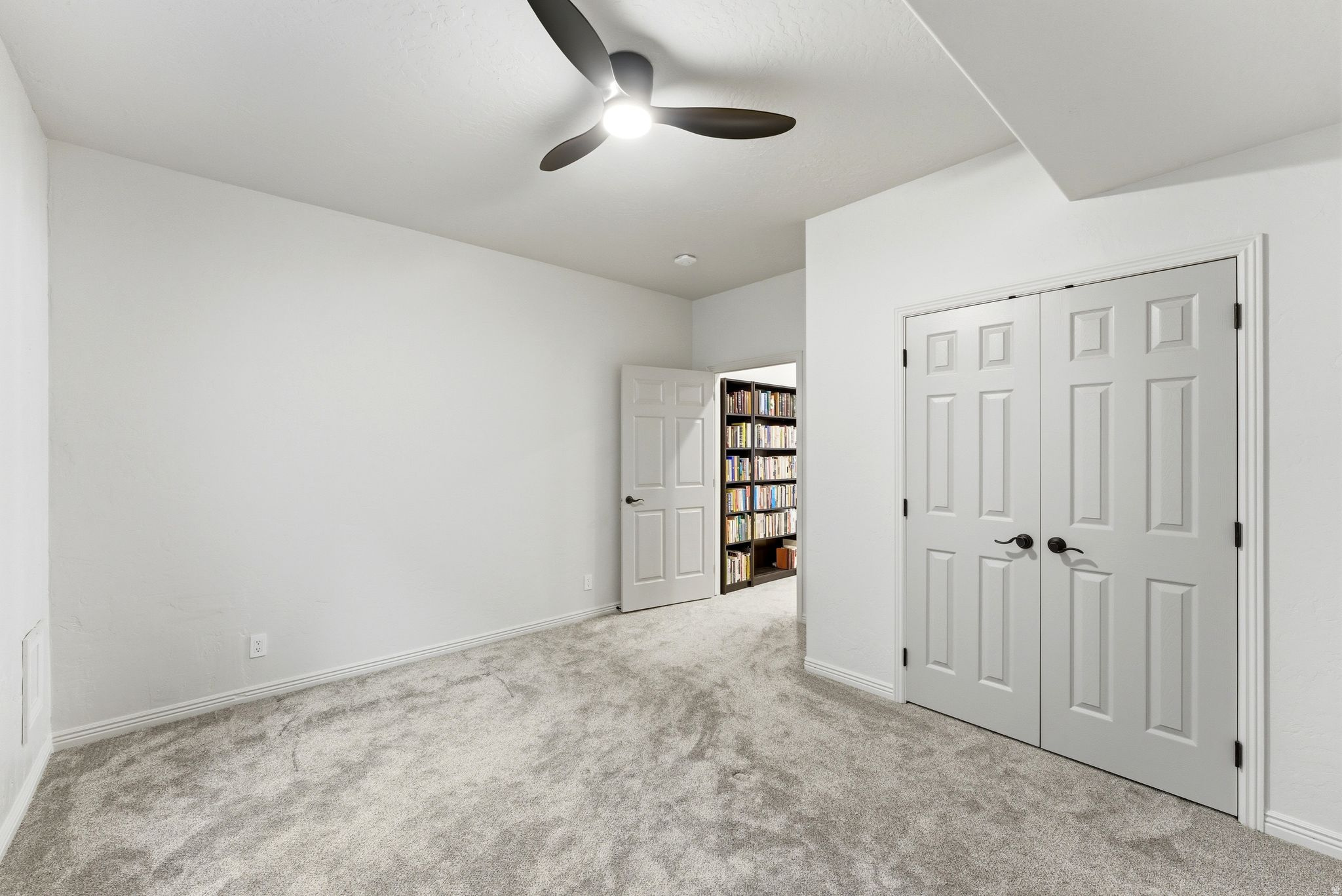 SOMERSET RIDGE - Residential