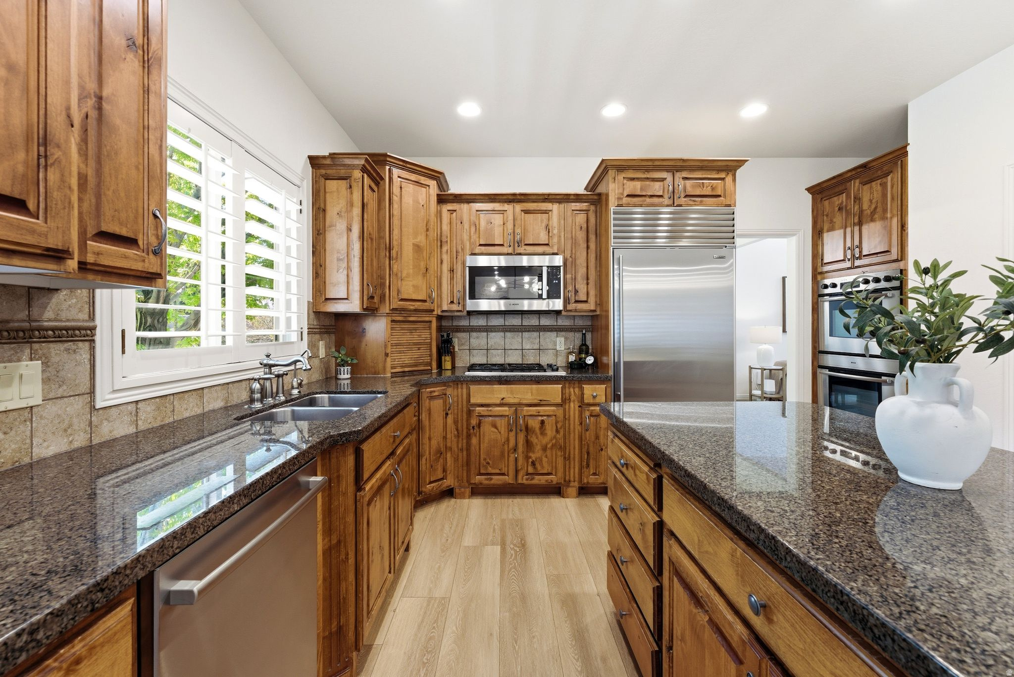 SOMERSET RIDGE - Residential