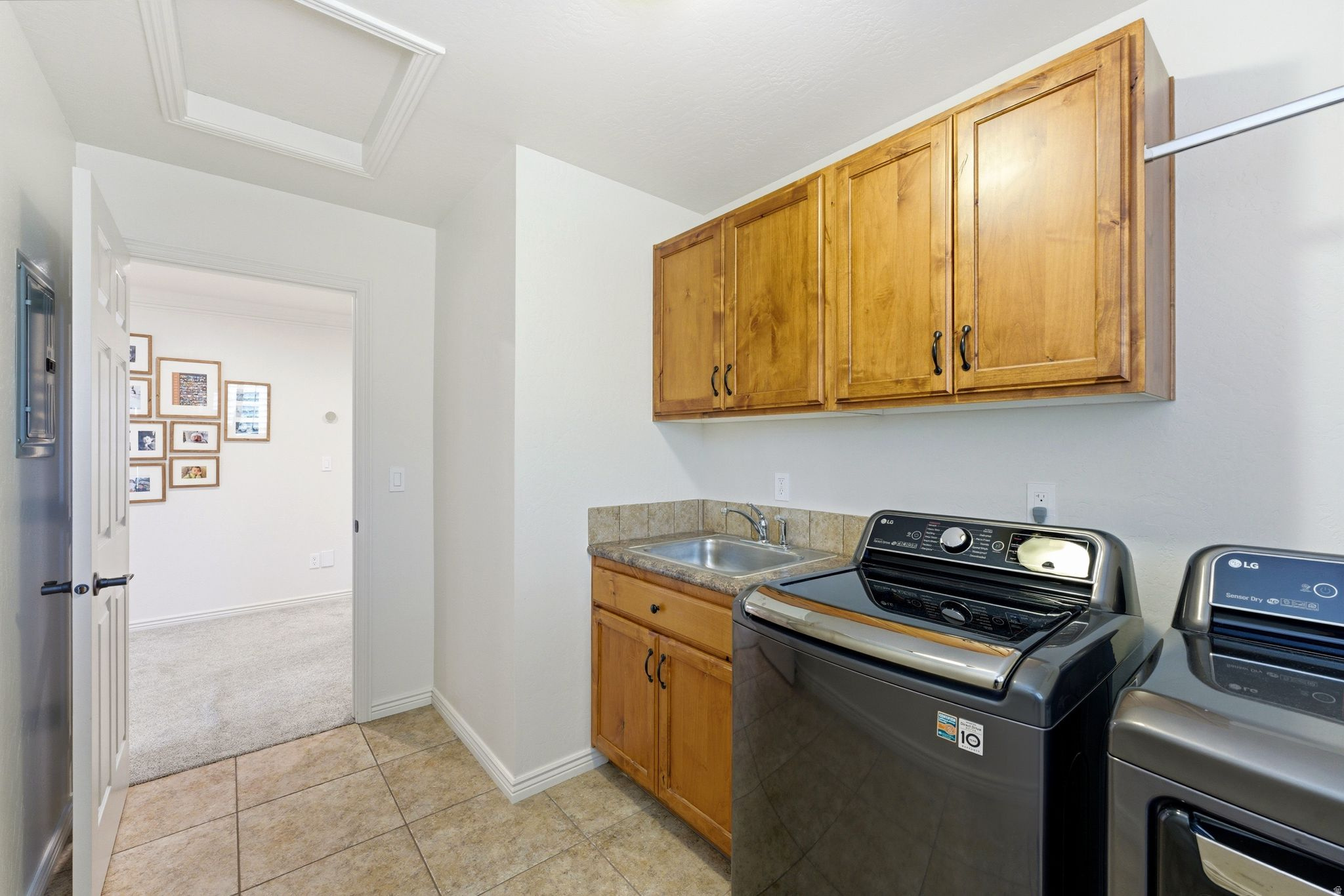 SOMERSET RIDGE - Residential