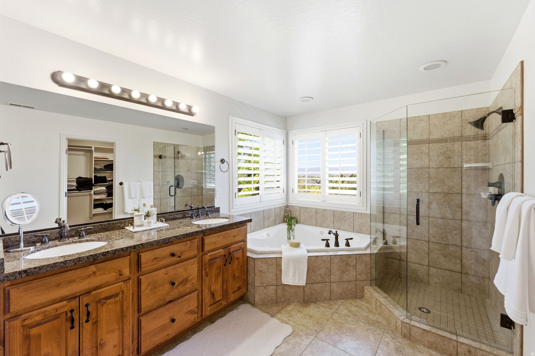 SOMERSET RIDGE - Residential