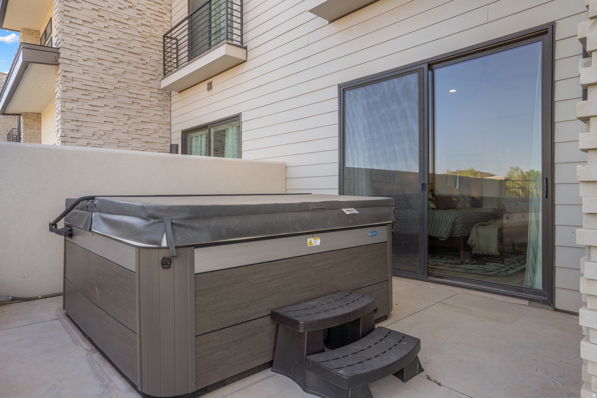 EIGHTH AT CORAL CANYON AMD - Residential