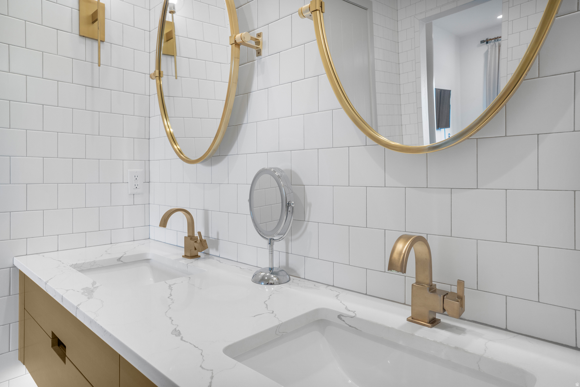 EIGHTH AT CORAL CANYON AMD - Residential