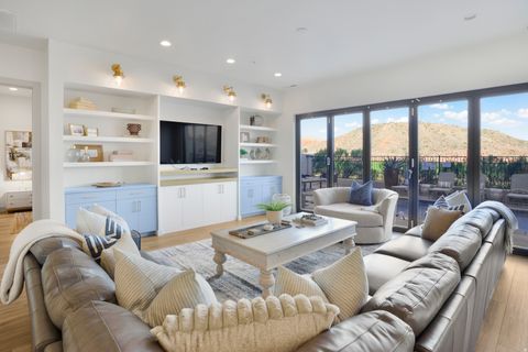 Photo of 2272 N DOUBLE EAGLE LN, Washington, UT 84780 (MLS # 2143898)