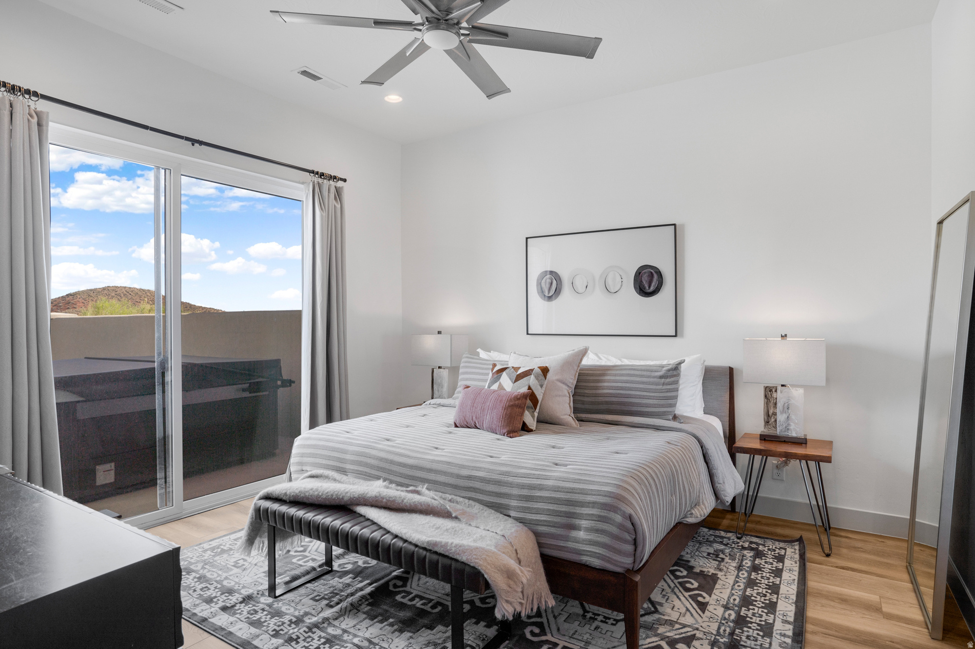 EIGHTH AT CORAL CANYON AMD - Residential