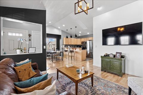 Photo of 1049 ALLINGTON DR, North Salt Lake, UT 84054 (MLS # 2135867)