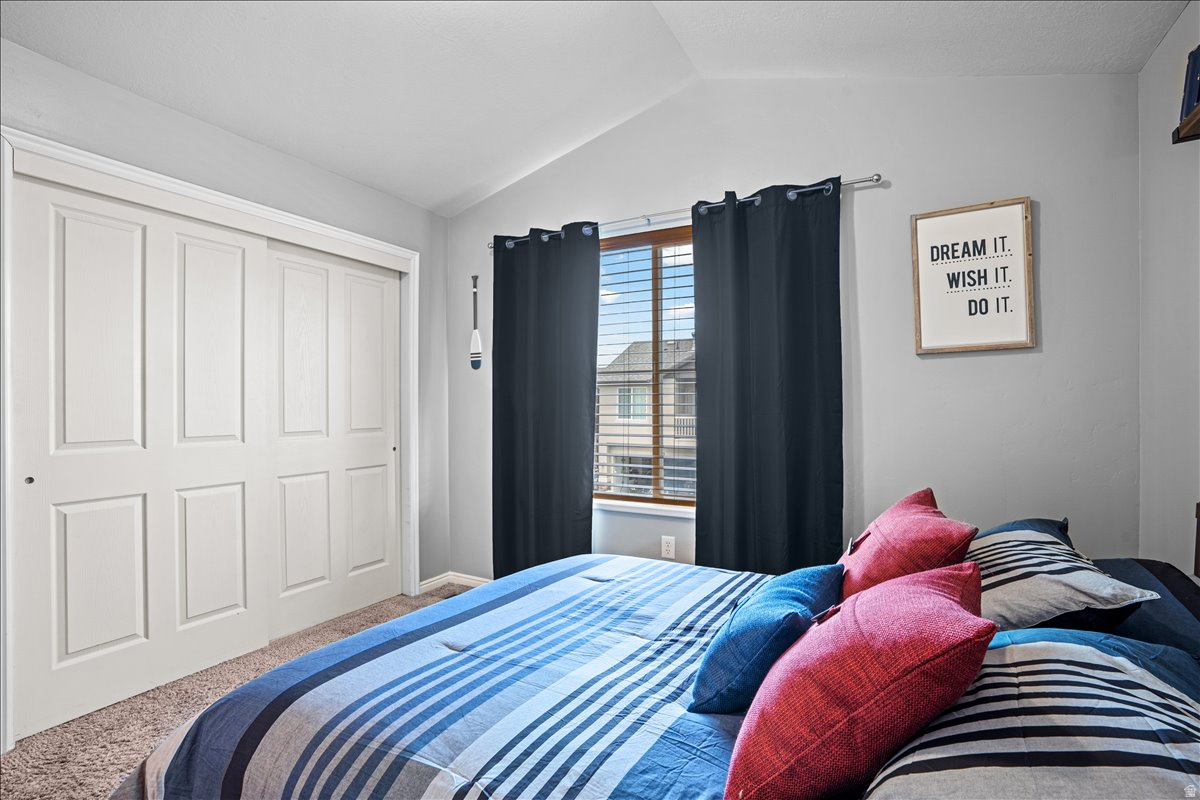 CASTLETON NORTH AT FOXBORO NORTH - Residential