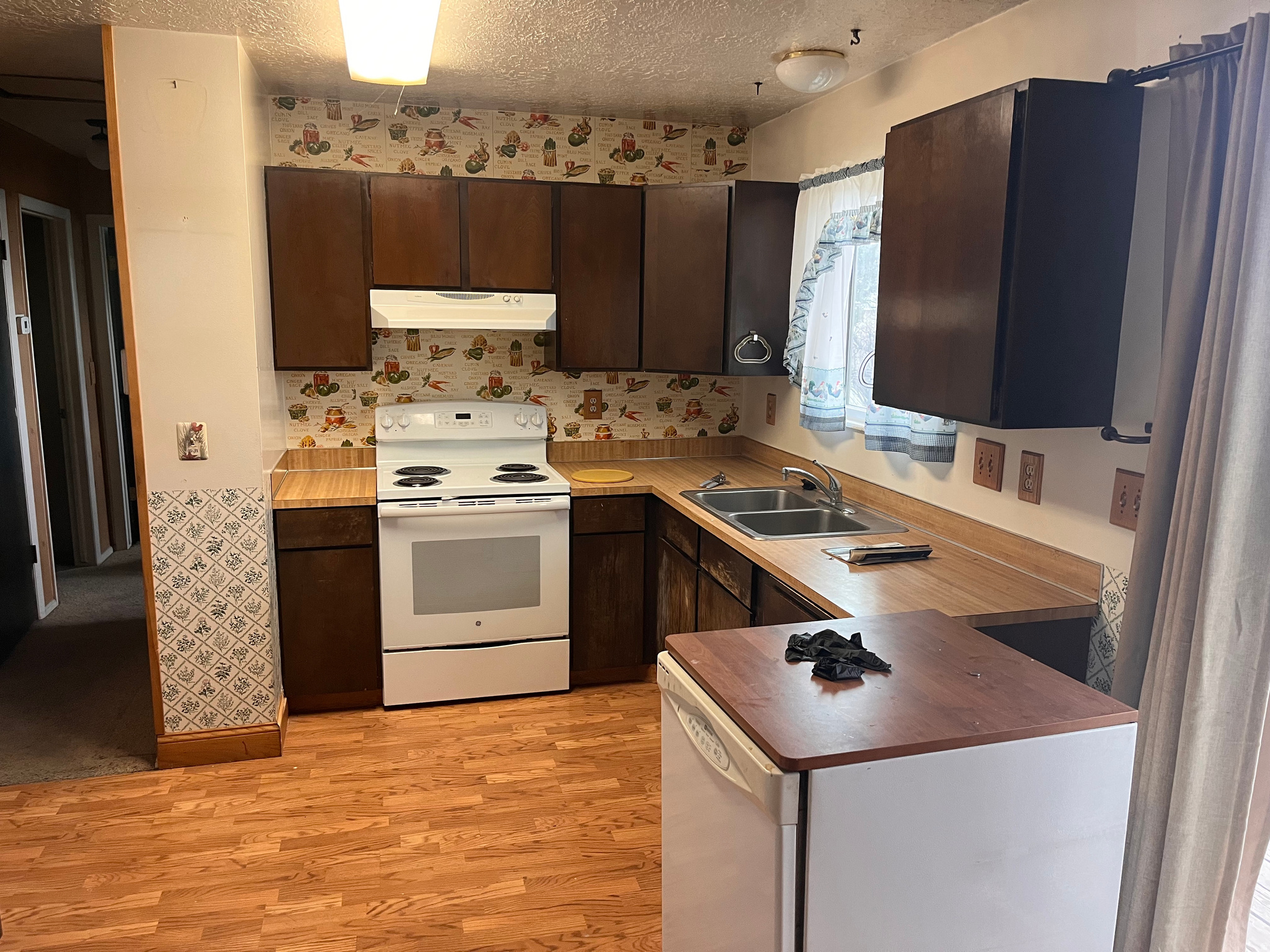 PARK WEST ESTATES - Residential