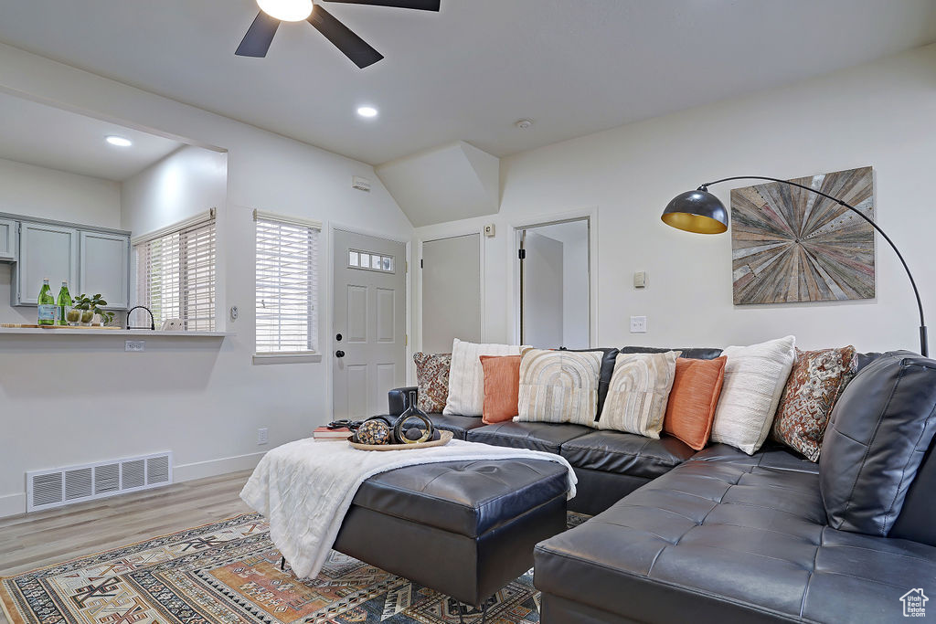 CROSSPOINTE CONDOS - Residential