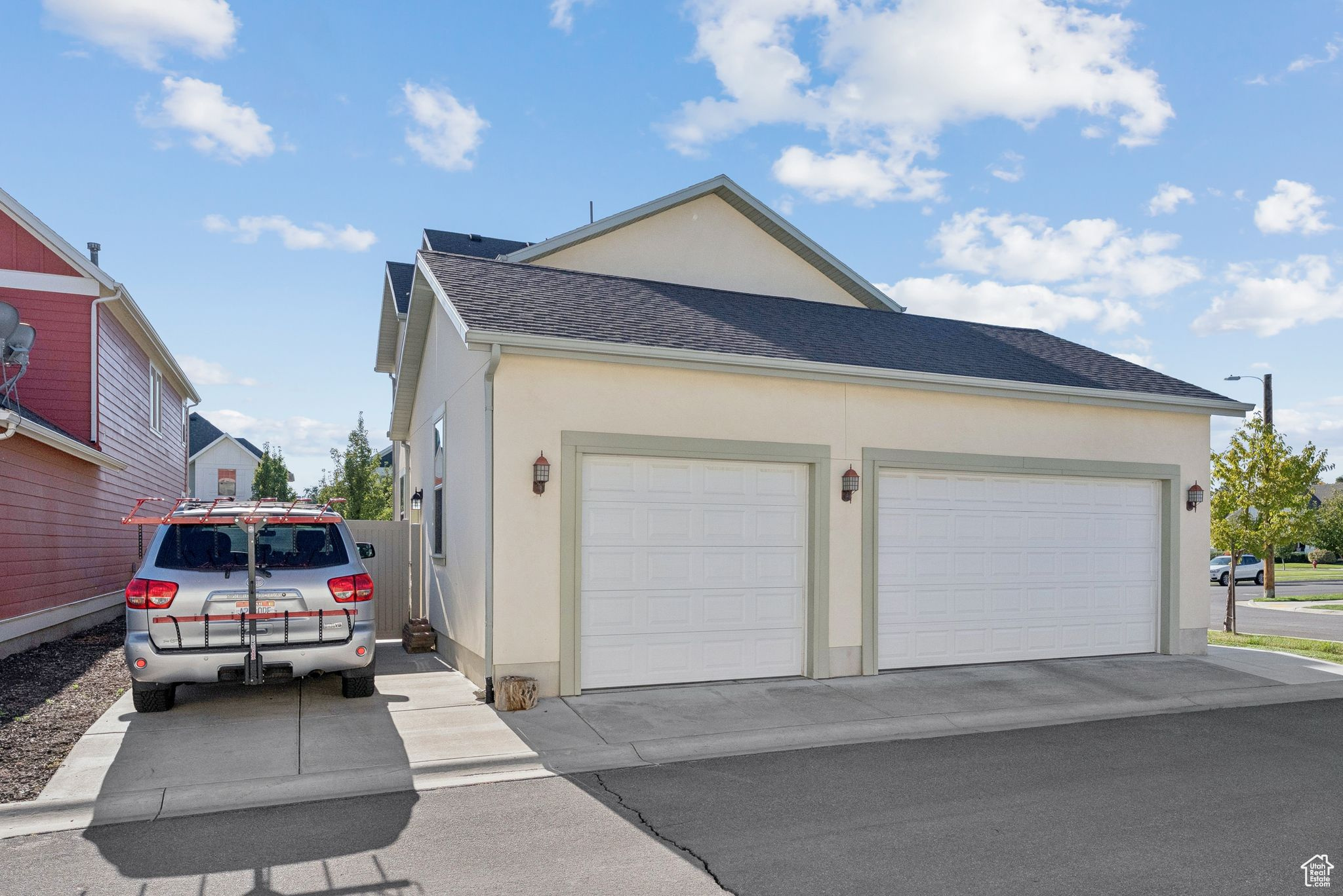 HILL FARMS - Residential