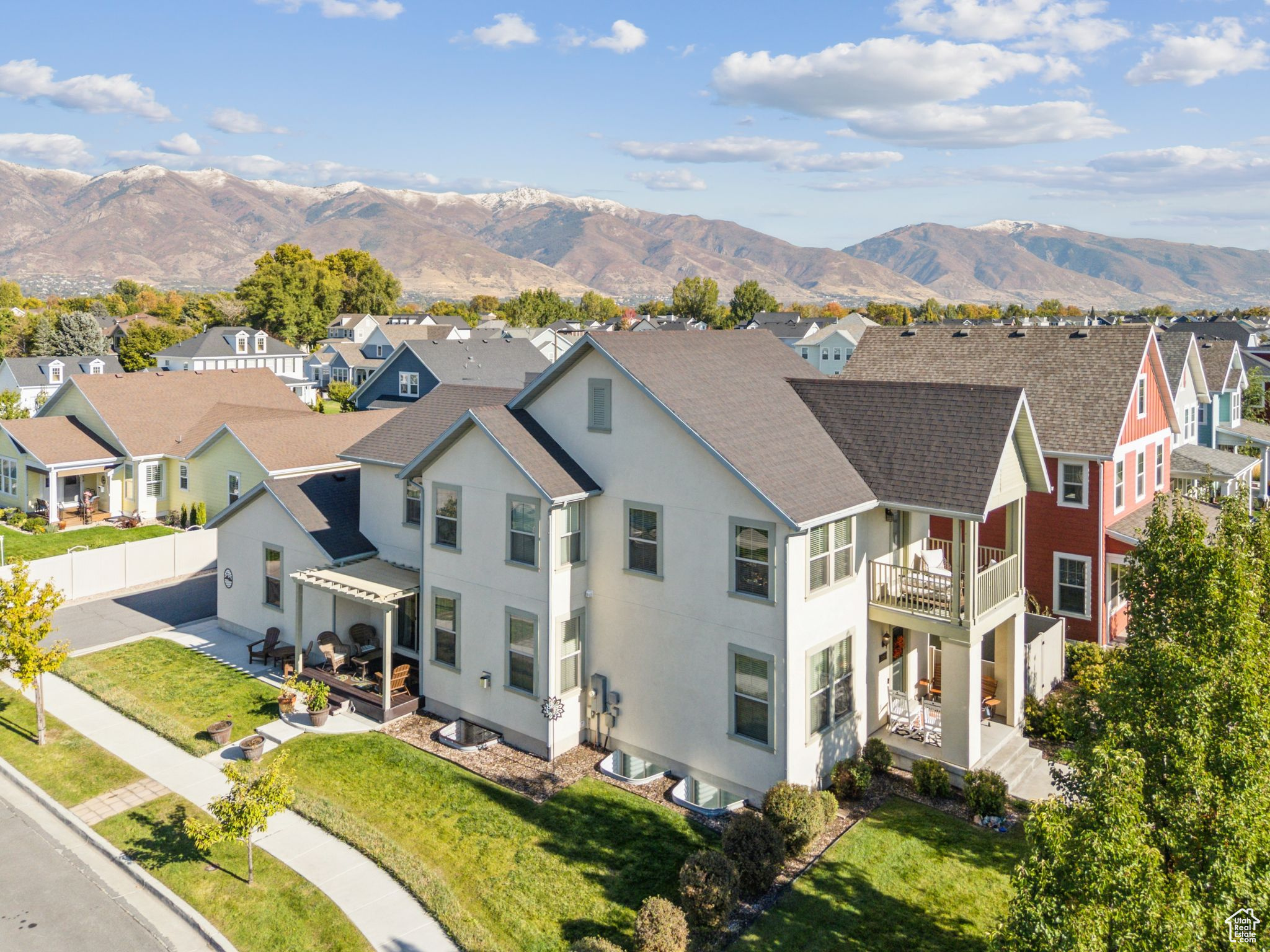 HILL FARMS - Residential