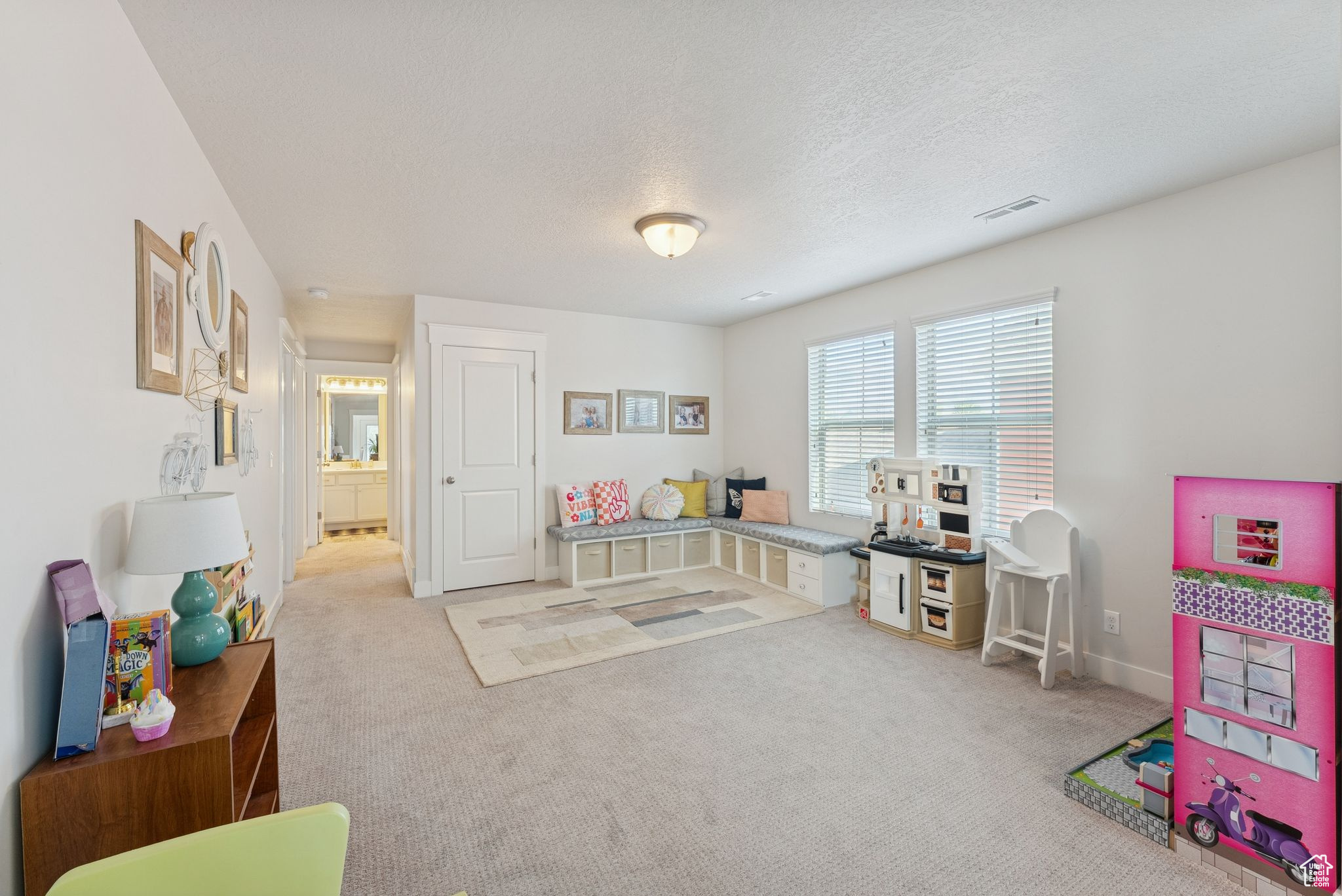 HILL FARMS - Residential