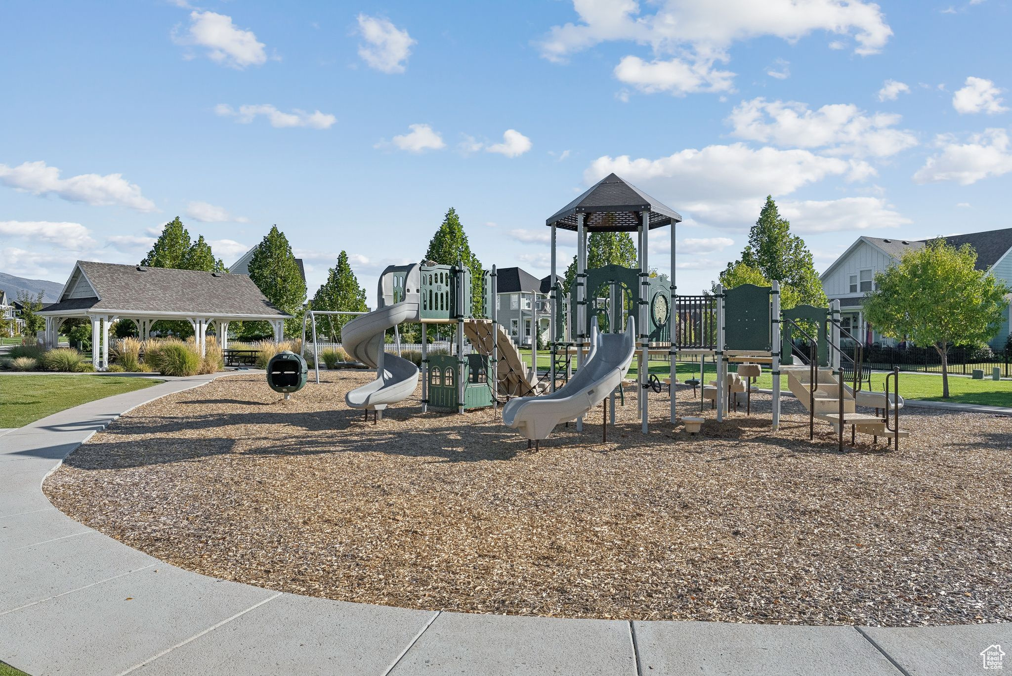 HILL FARMS - Residential
