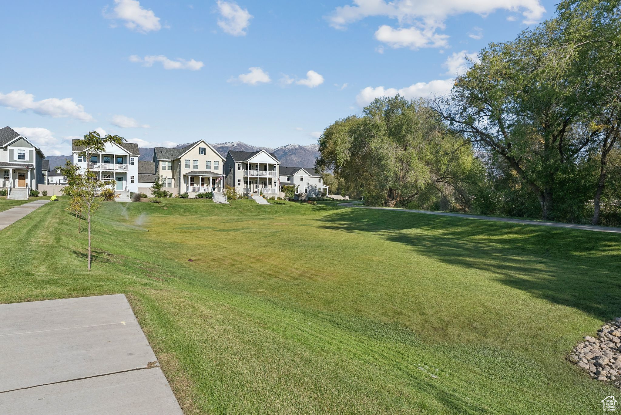 HILL FARMS - Residential