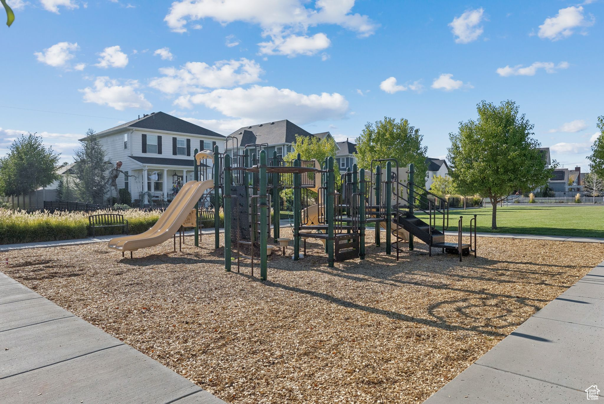 HILL FARMS - Residential