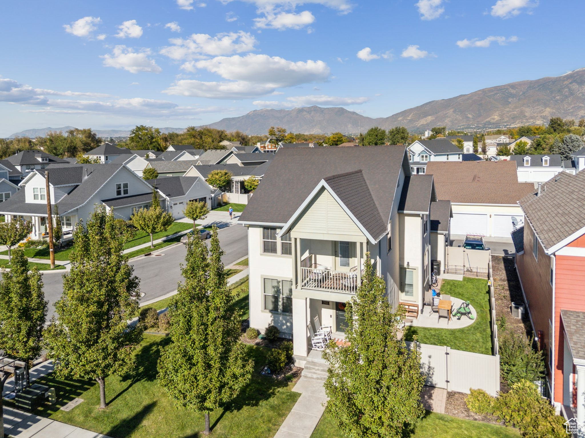 HILL FARMS - Residential