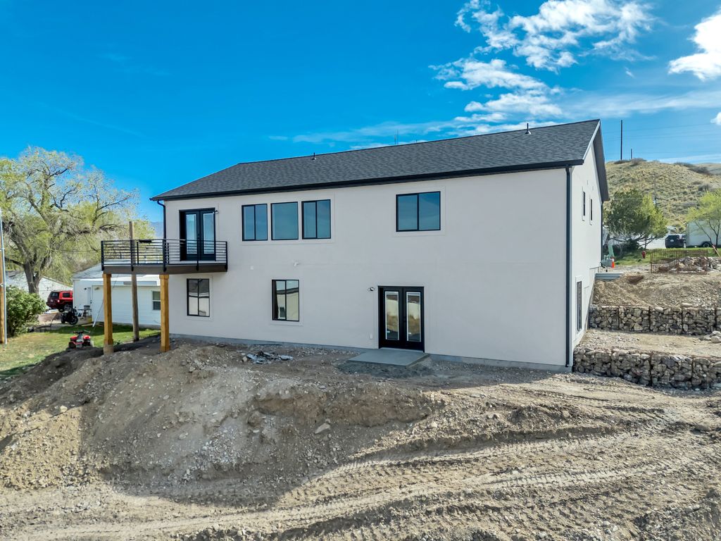 Photo of 598 CANYON RD, Tooele, UT 84074 (MLS # 2146527)