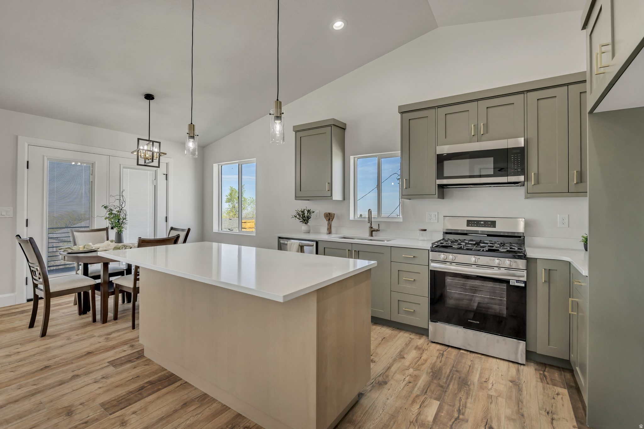 HALLS HOLLOW - Residential