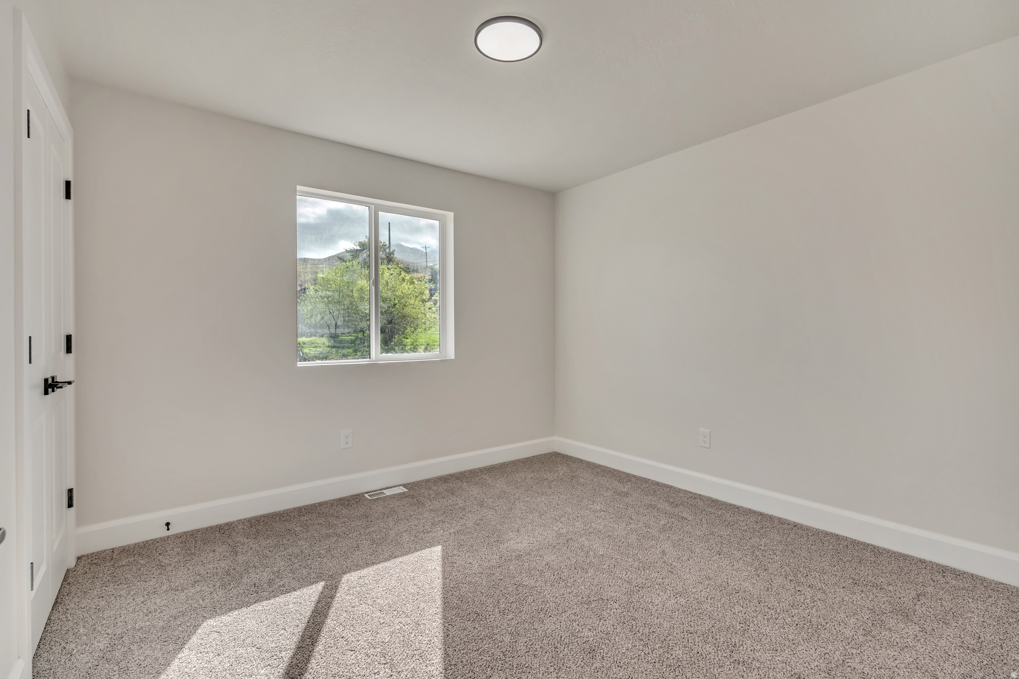 HALLS HOLLOW - Residential