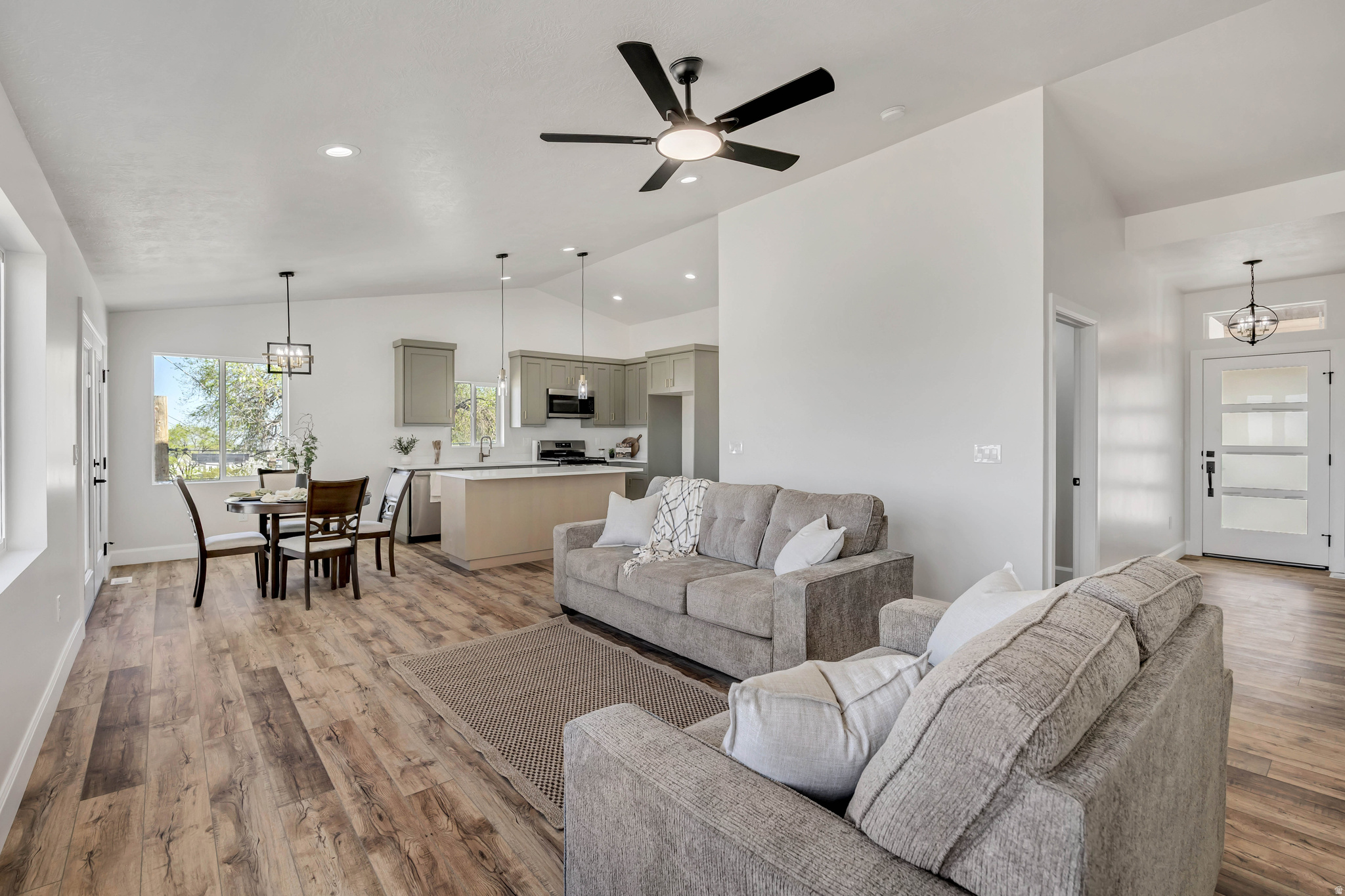 HALLS HOLLOW - Residential