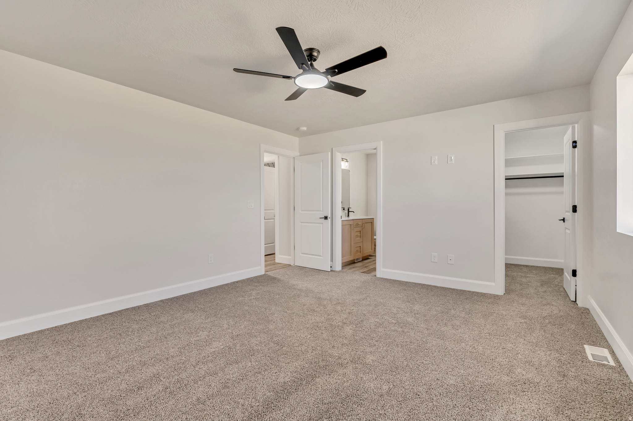 HALLS HOLLOW - Residential