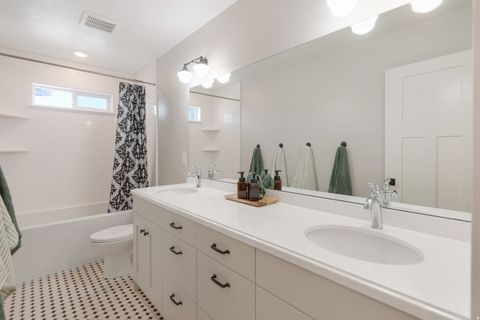 Tiny photo for 484 E 200 N, Millville, UT 84326 (MLS # 2155114)