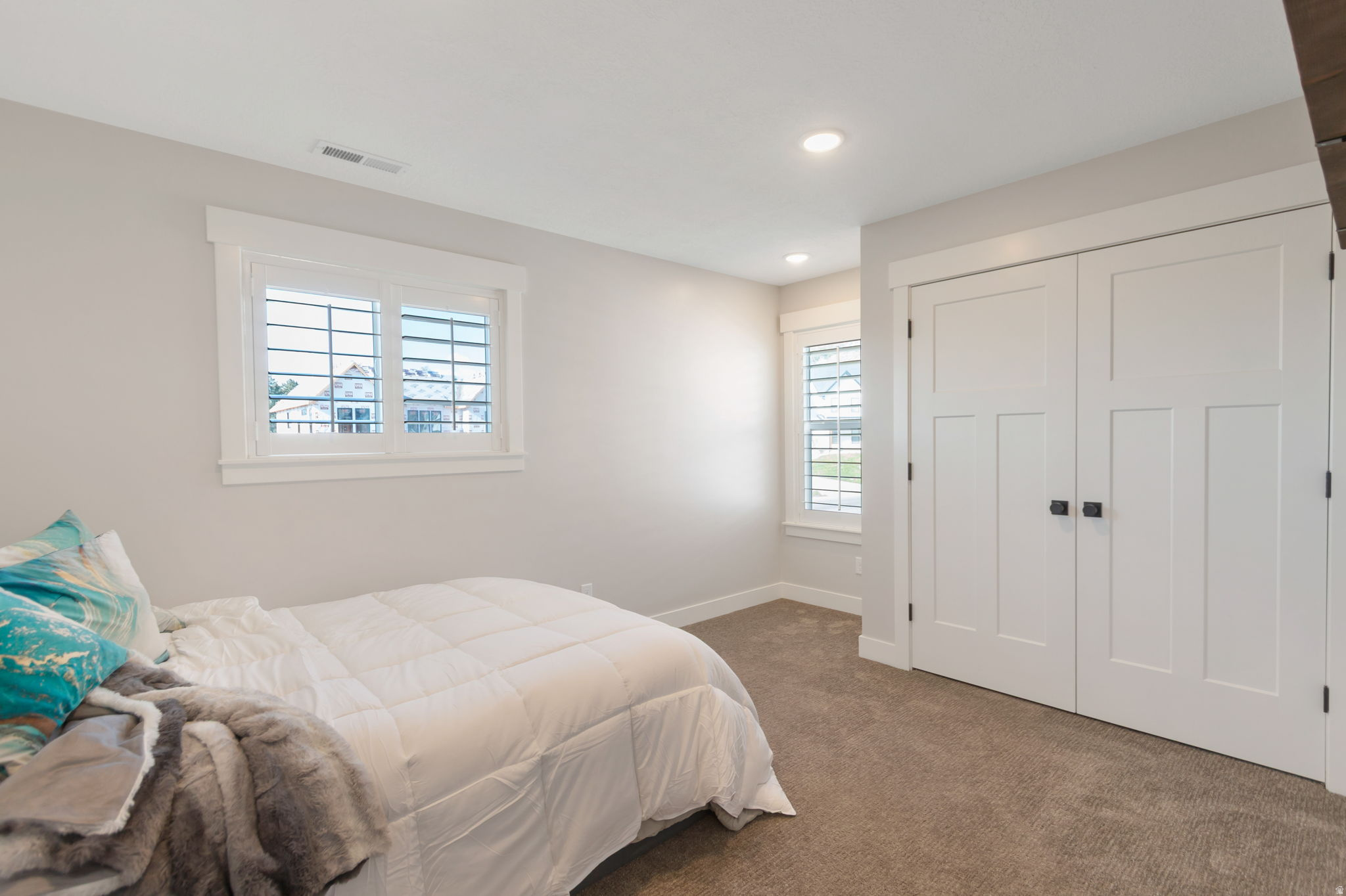 MOND-AIRE HEIGHTS SU - Residential