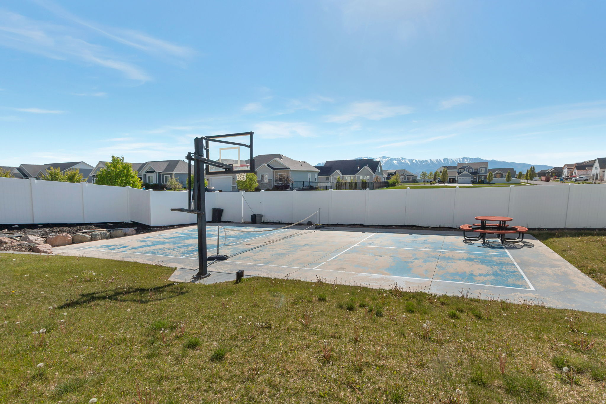 MOND-AIRE HEIGHTS SU - Residential