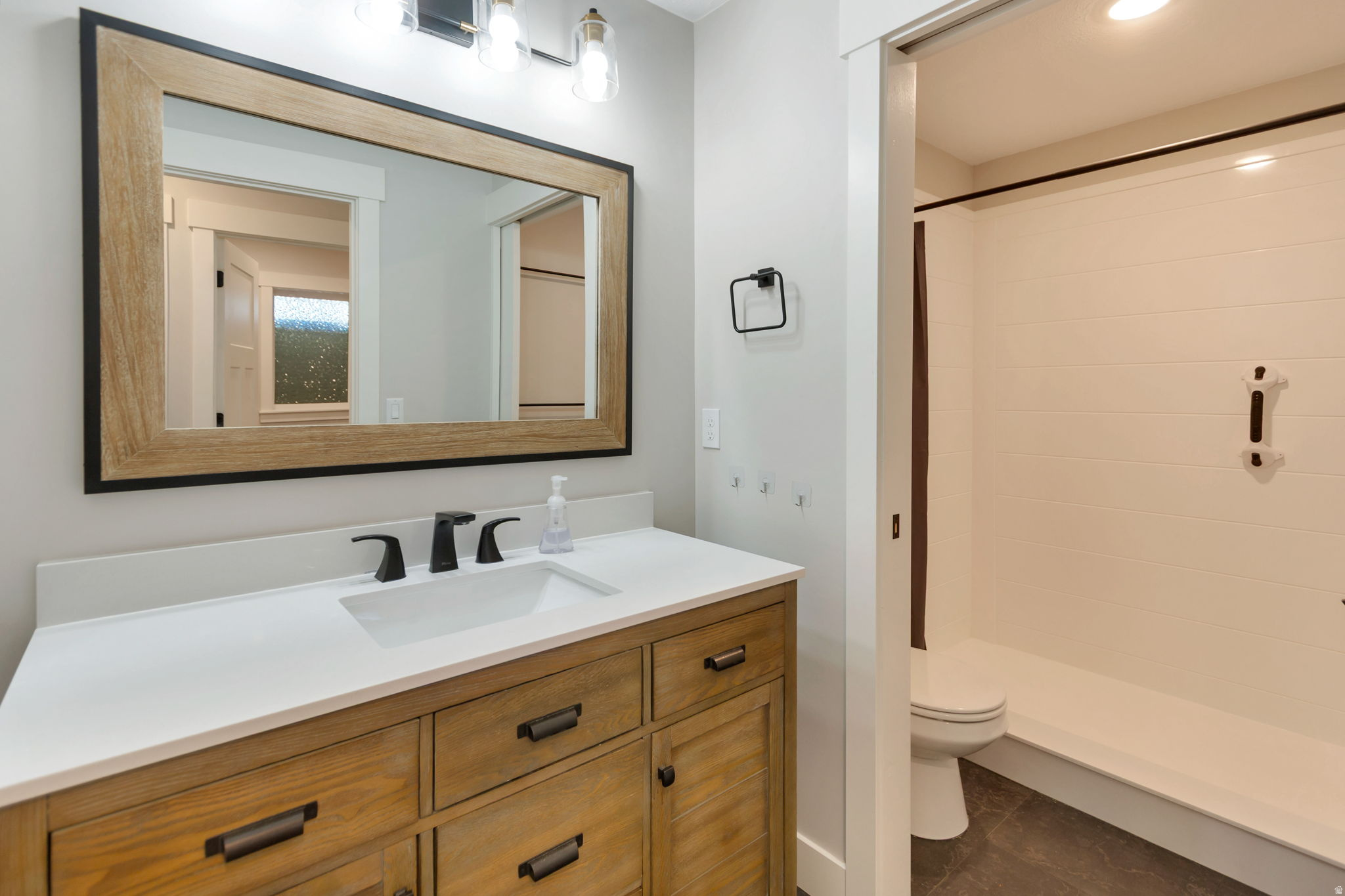 MOND-AIRE HEIGHTS SU - Residential