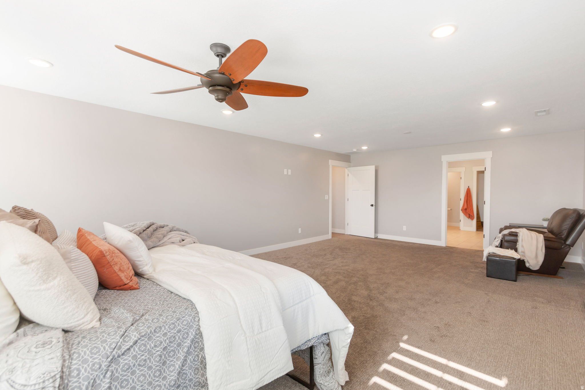 MOND-AIRE HEIGHTS SU - Residential