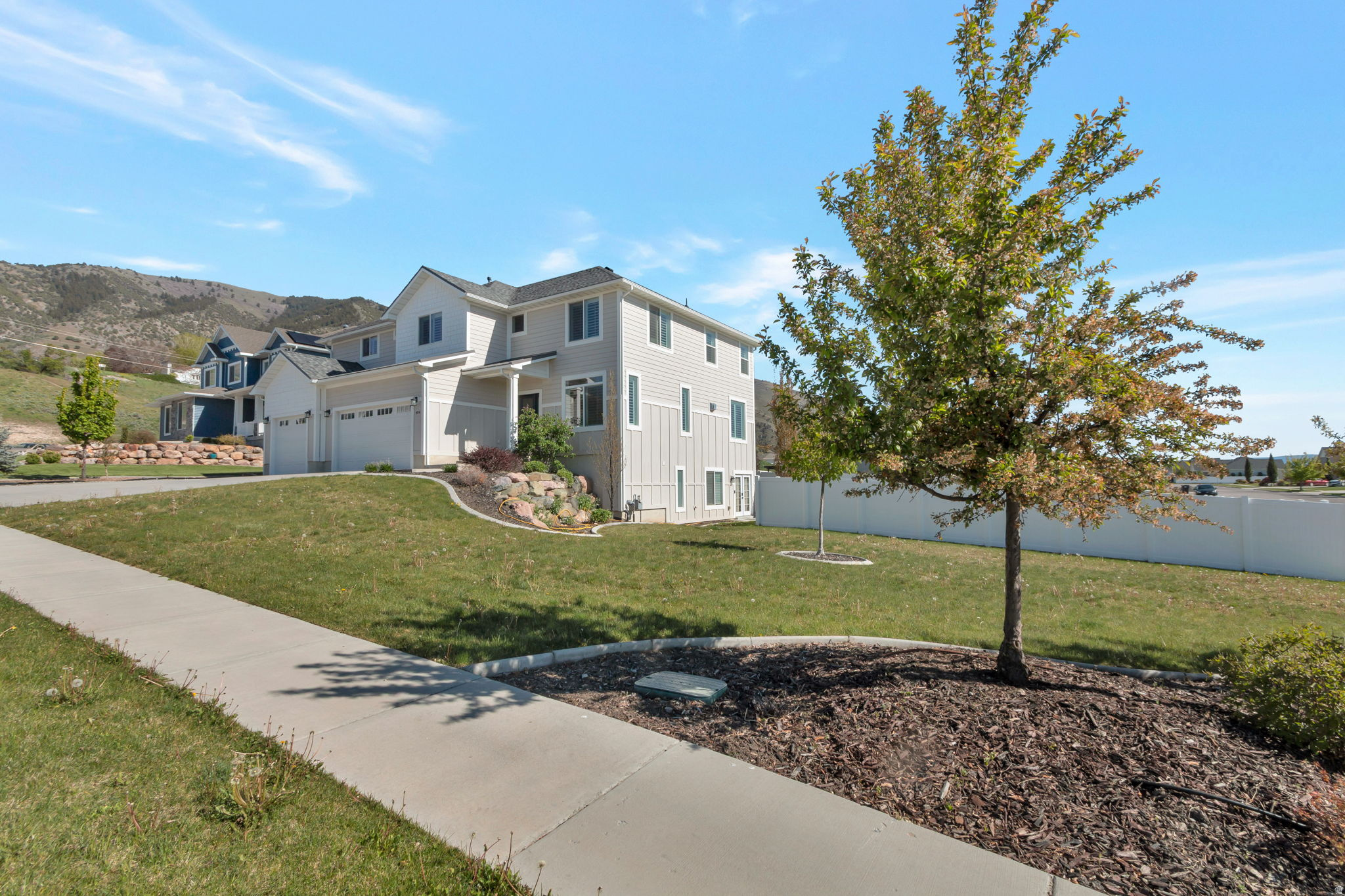 MOND-AIRE HEIGHTS SU - Residential
