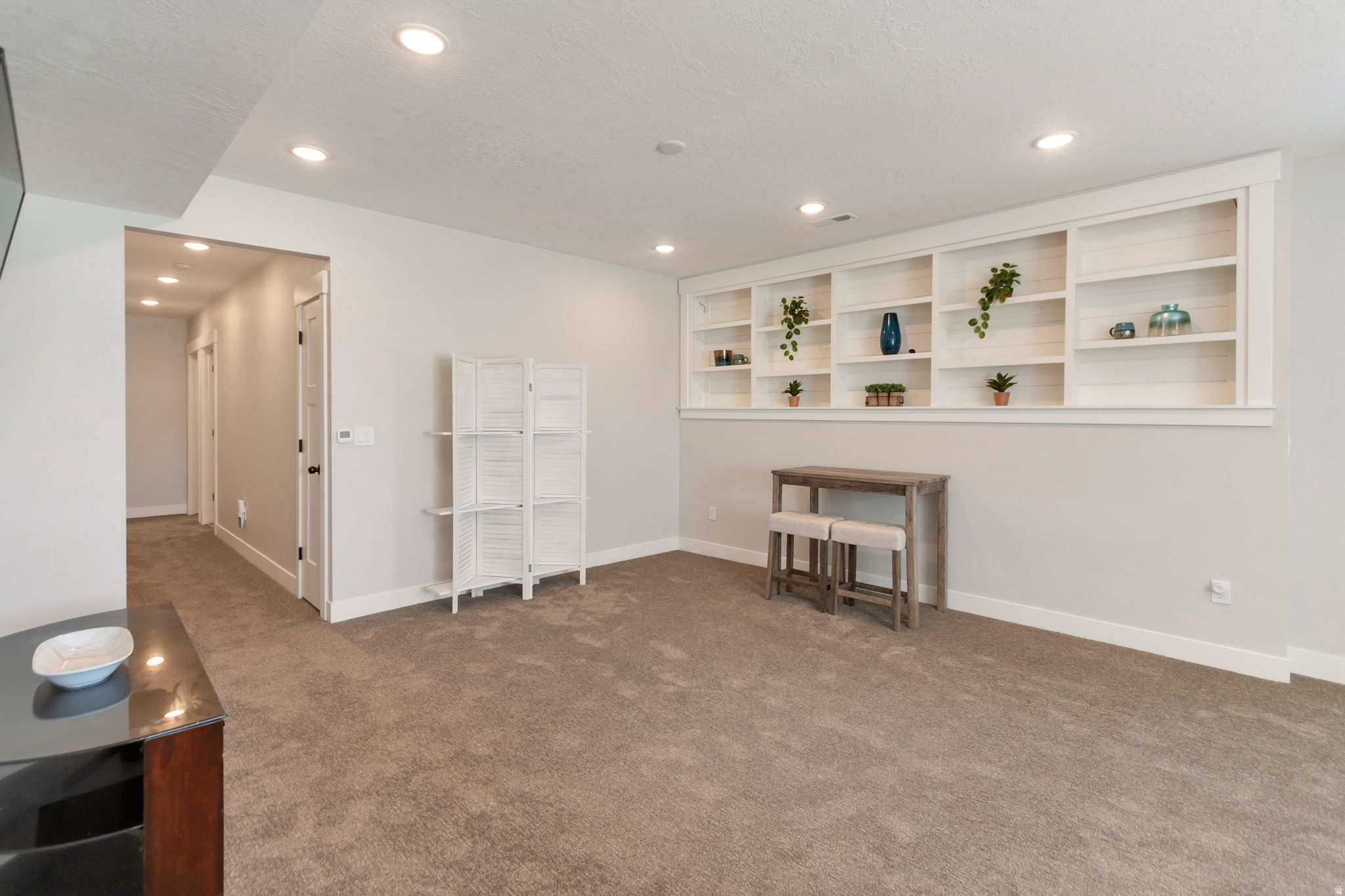 MOND-AIRE HEIGHTS SU - Residential