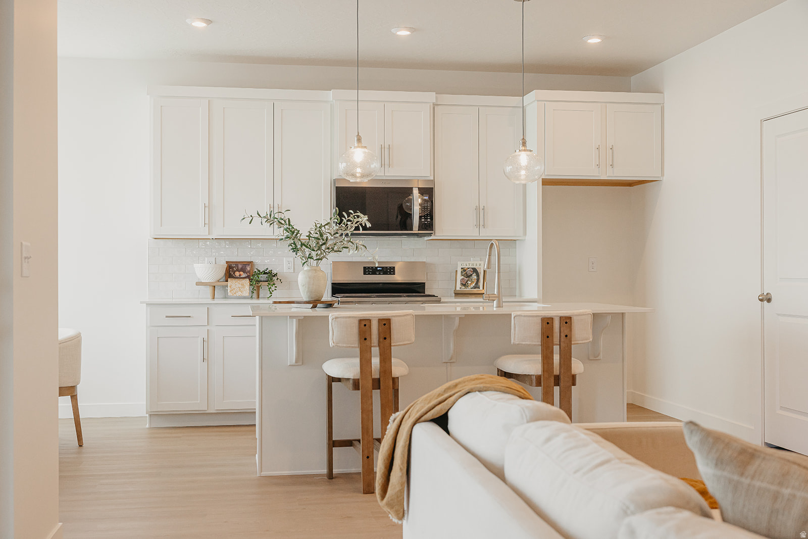 RIVERSIDE ESTATES - Residential