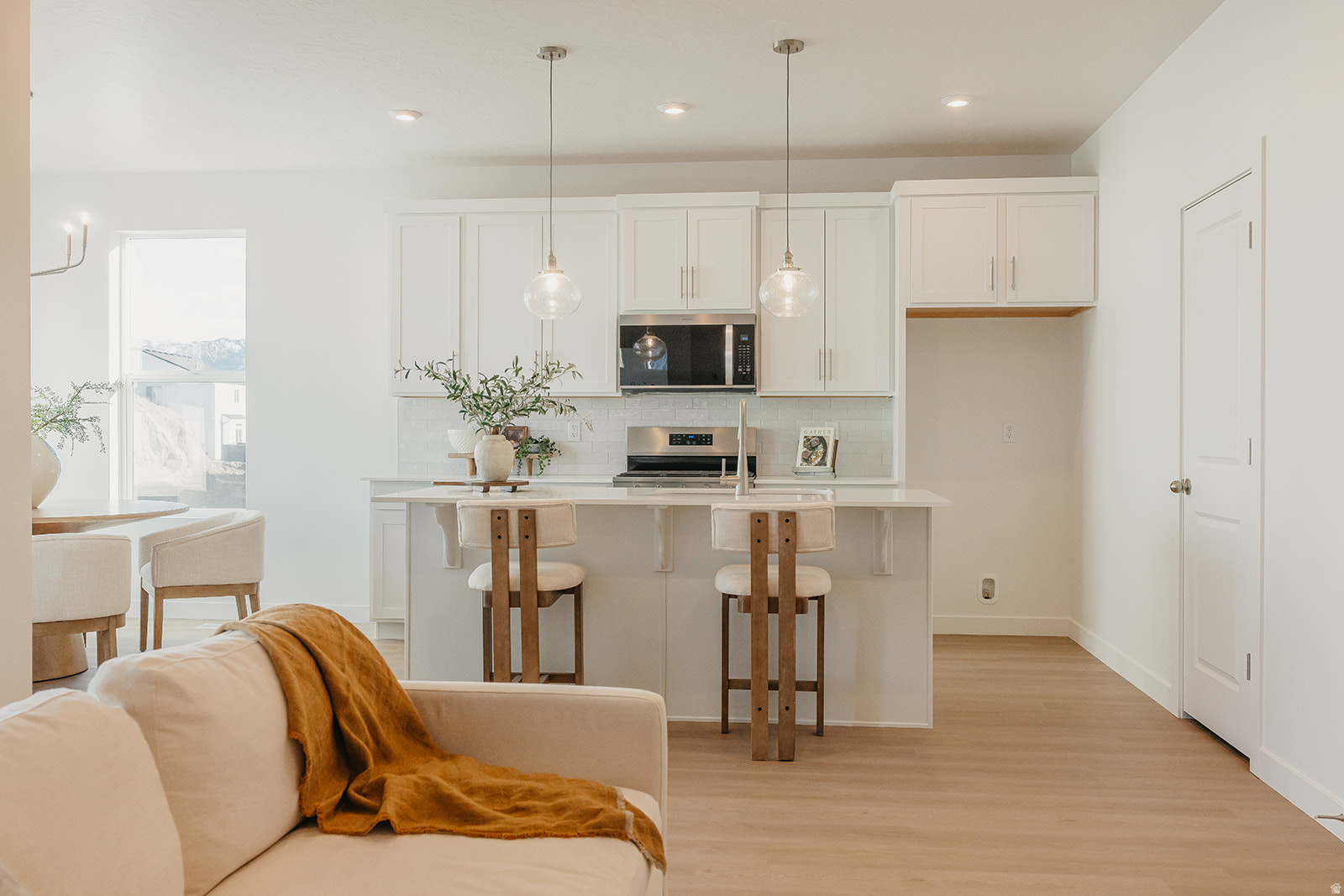 RIVERSIDE ESTATES - Residential