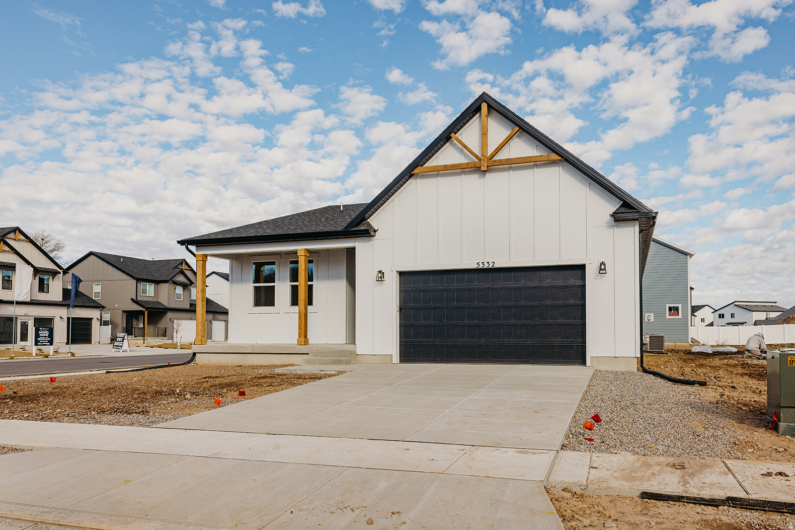 RIVERSIDE ESTATES - Residential