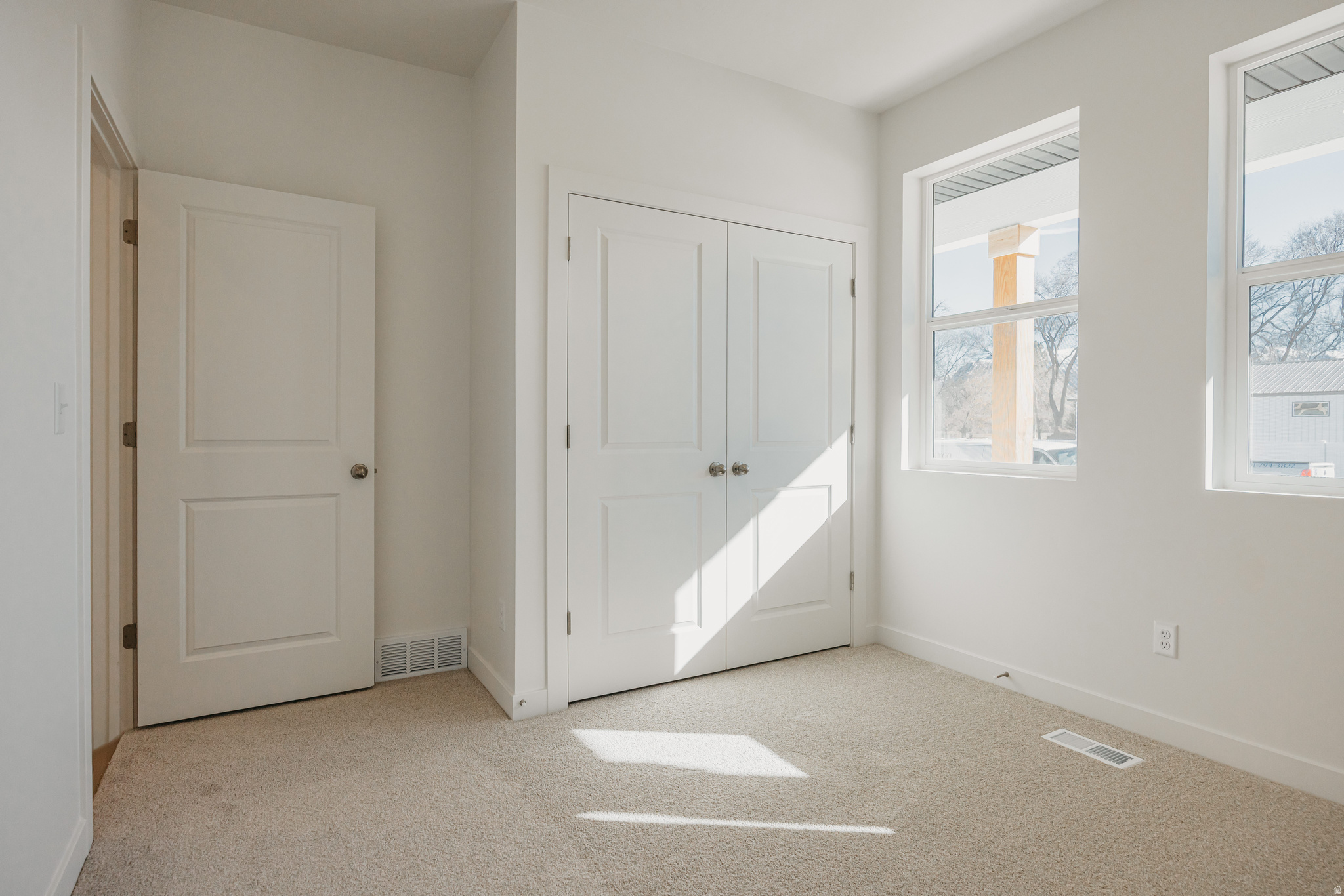 RIVERSIDE ESTATES - Residential