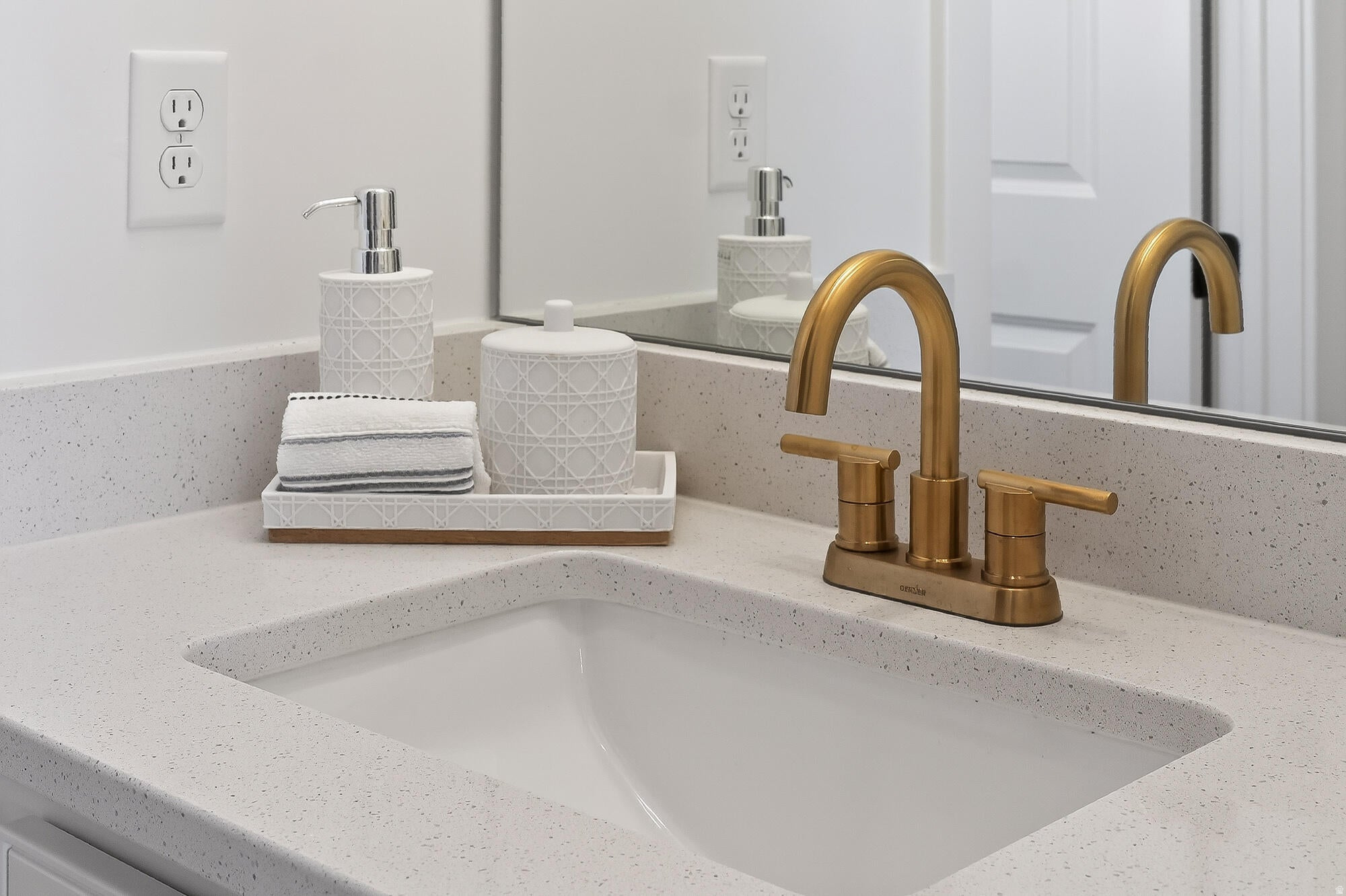 SKY VIEW ESTATES - Residential Income