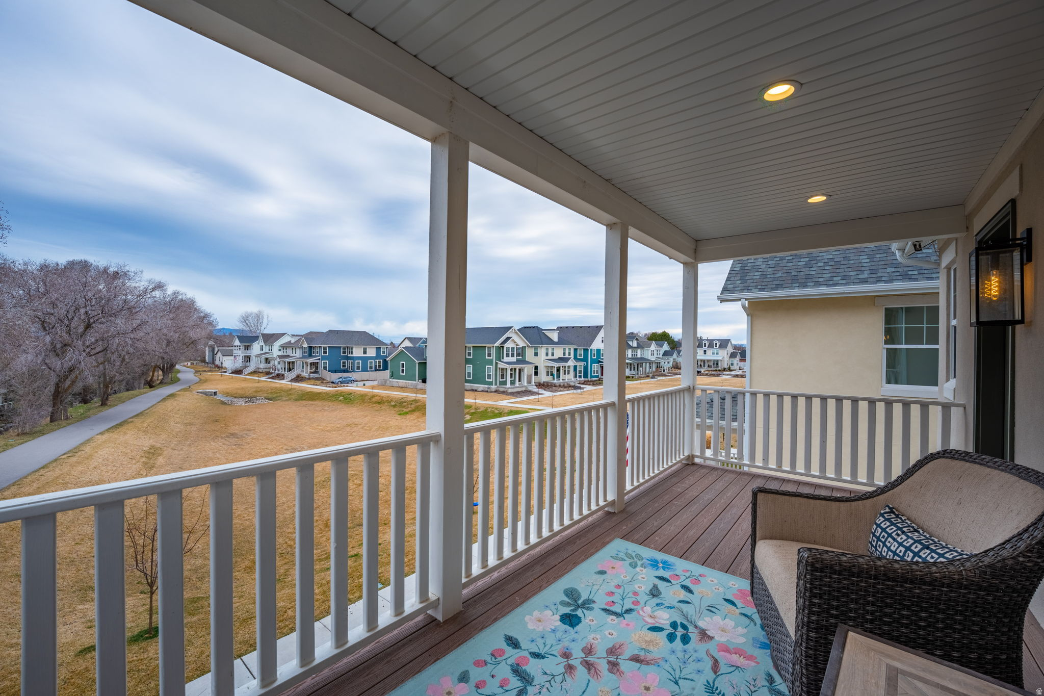 HILL FARMS - Residential