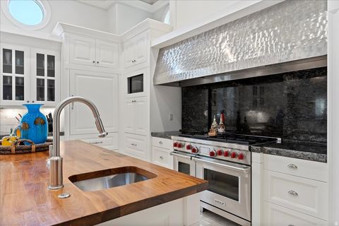 Tiny photo for 6274 S OLES LN E, Holladay, UT 84121 (MLS # 2152854)