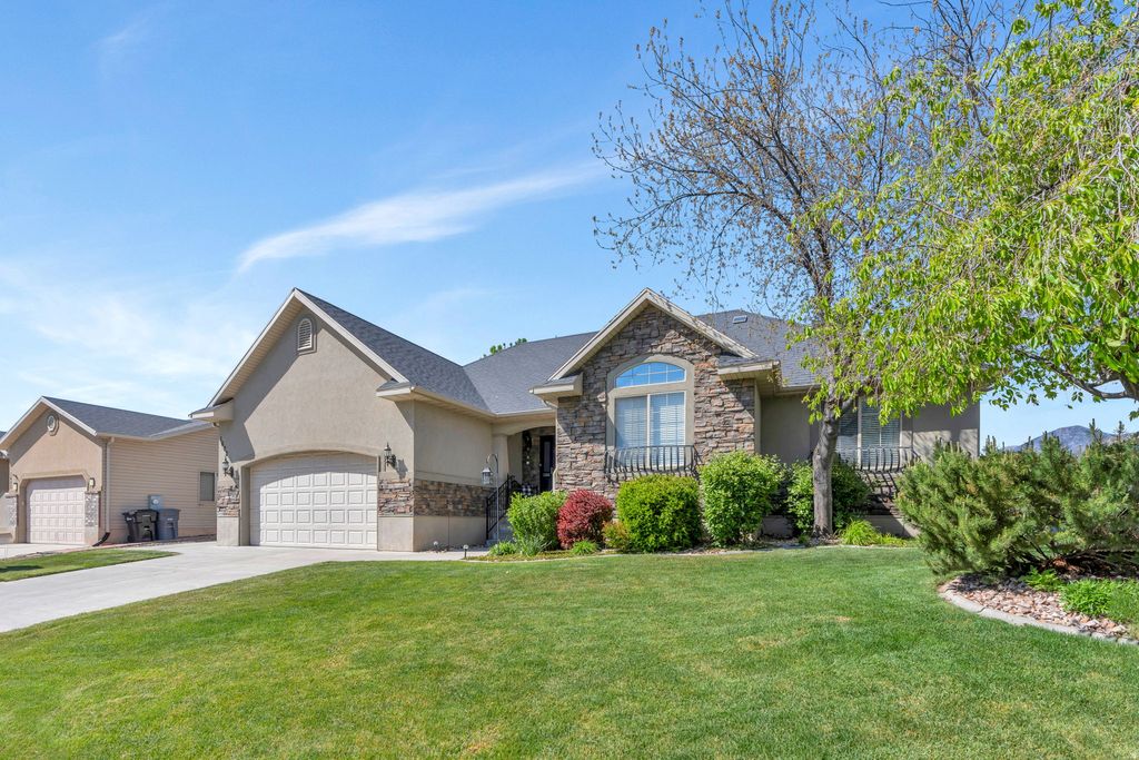 Photo of 1602 RENAISSANCE WAY, Springville, UT 84663 (MLS # 2156259)