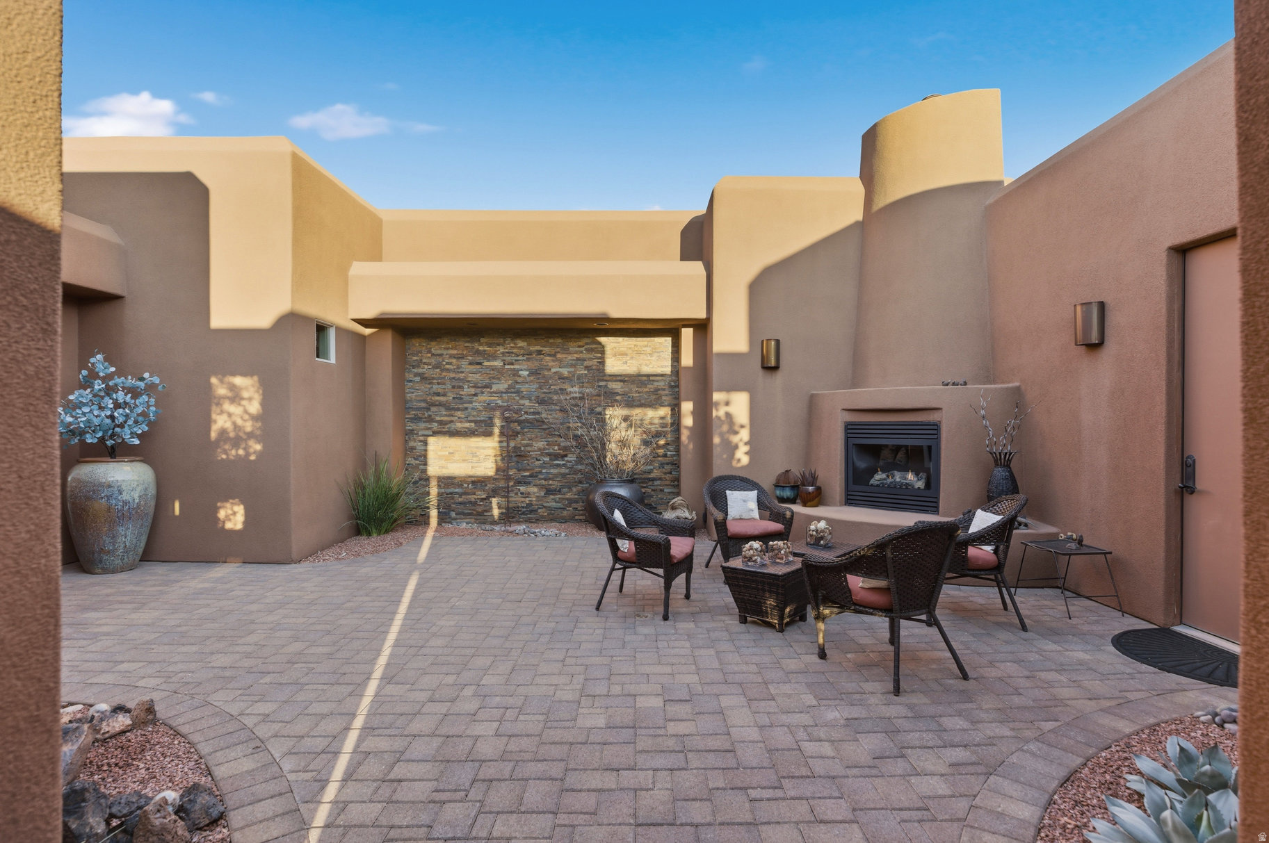 LAVA COVE AT ENTRADA - Residential